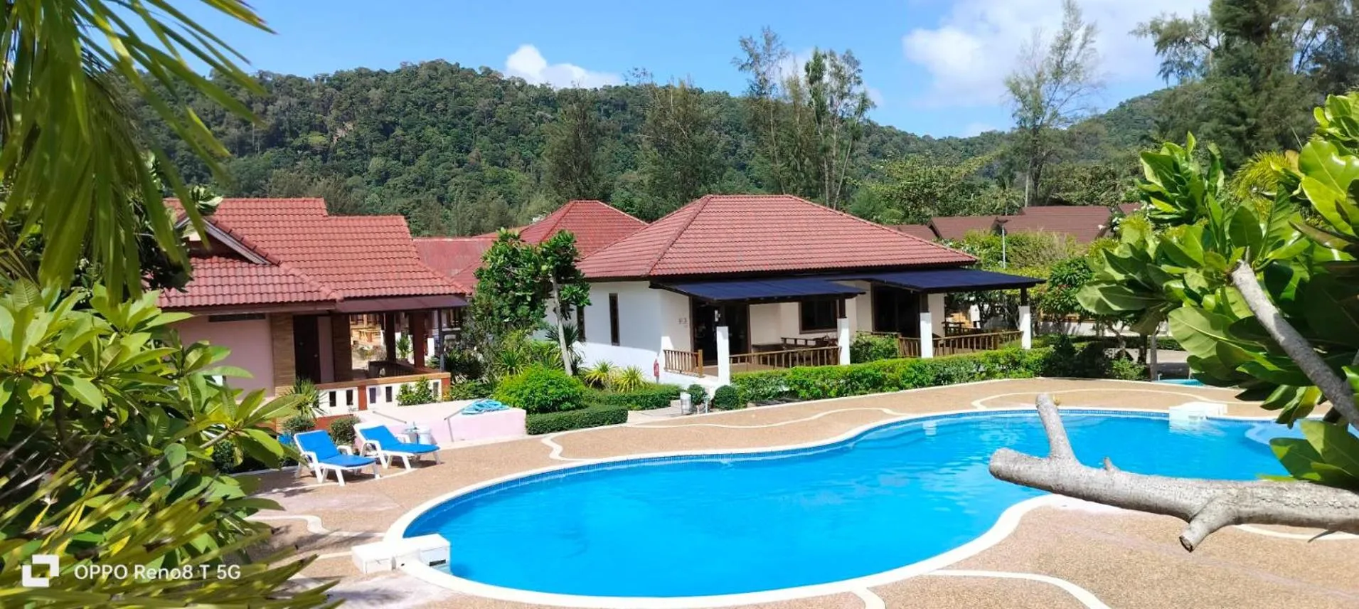 D.R. Lanta Bay Resort