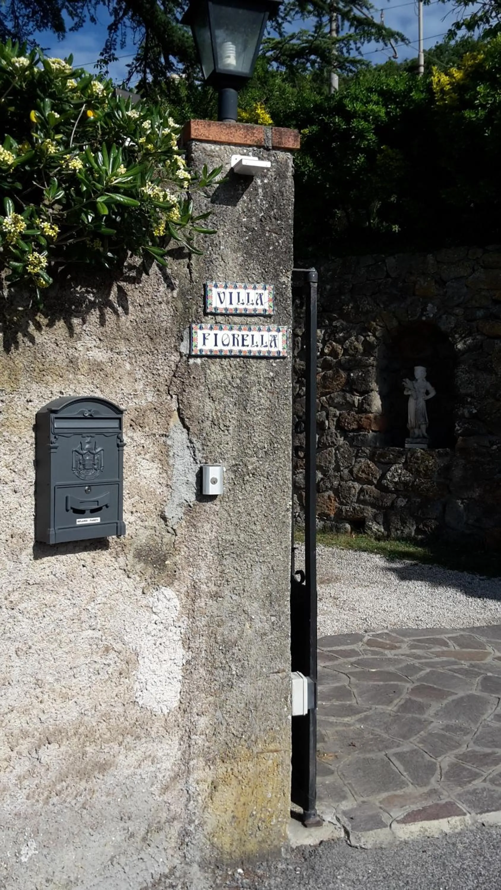 Facade/entrance in Bed&Breakfast "Fiorella" sul Lago