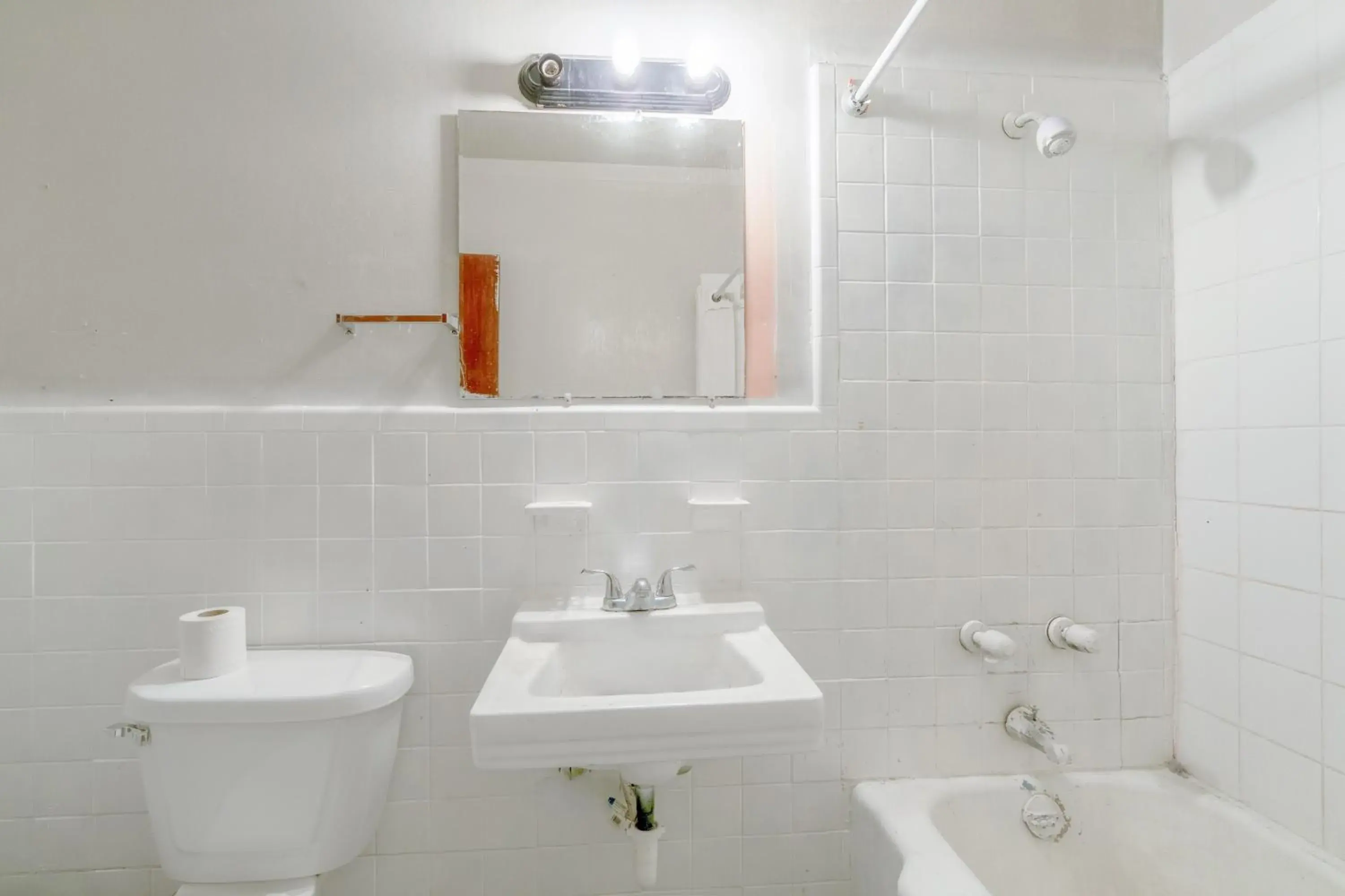 Bathroom in Gulfway Motel By OYO Near Airport I 37 Bathroom in Gulfway Motel By OYO Near Airport I 37