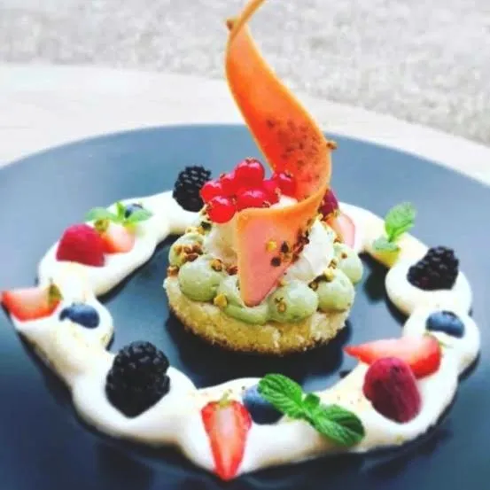 Restaurant/places to eat in Hôtel Château de l'Hermitage