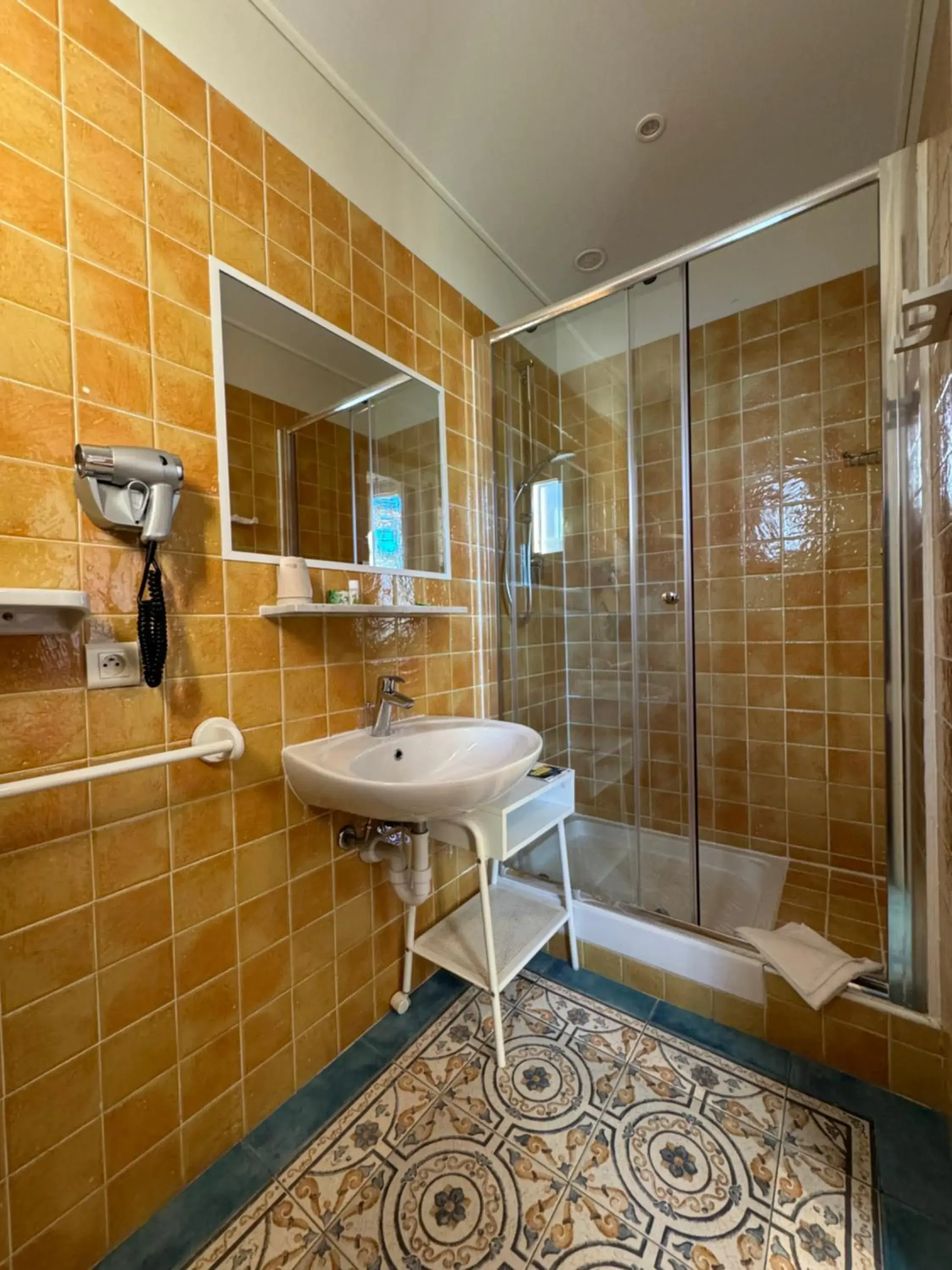 Bathroom in Hotel Pavillon Imperial