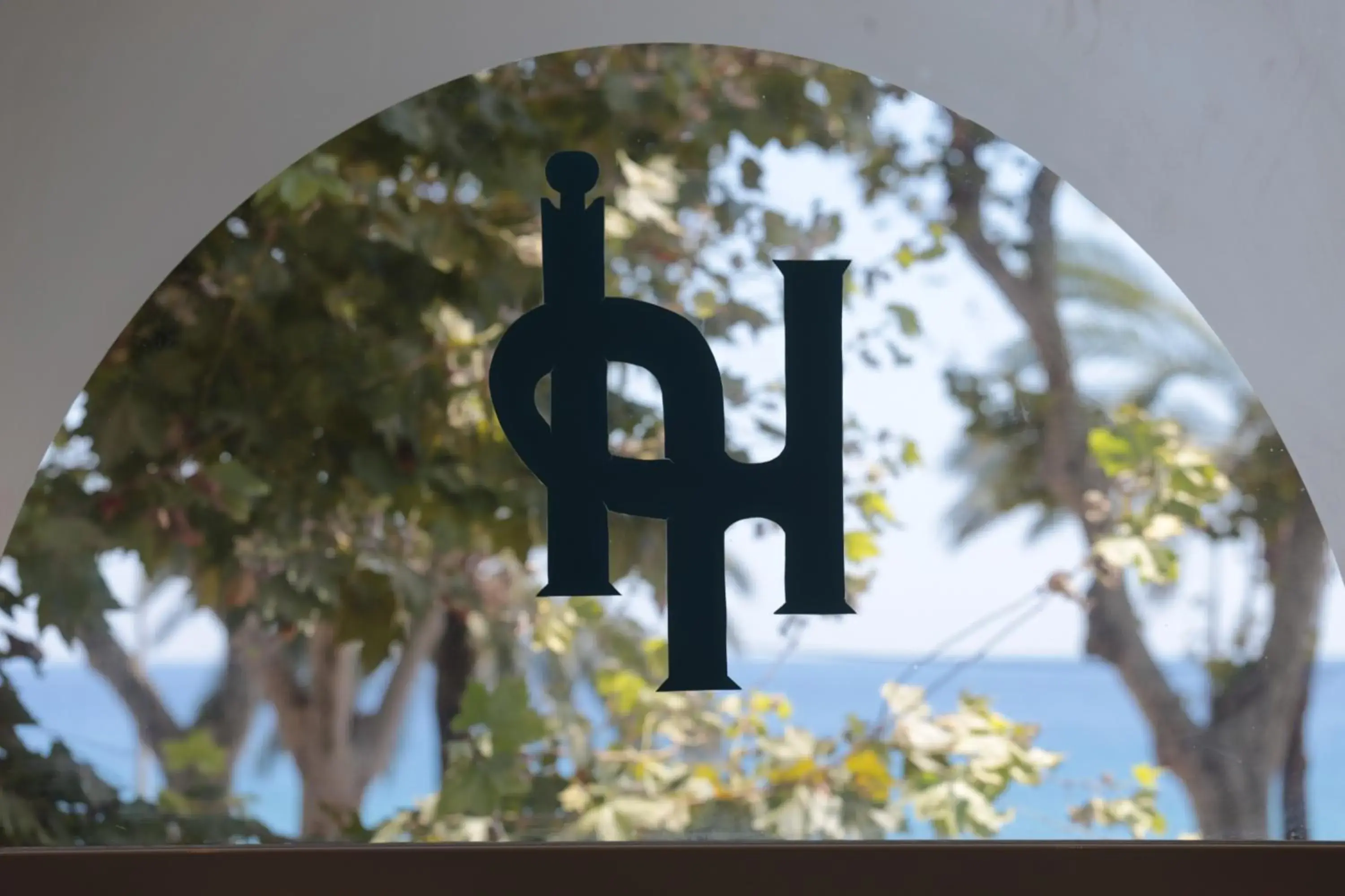 Property logo or sign in Hotel Pavillon Imperial