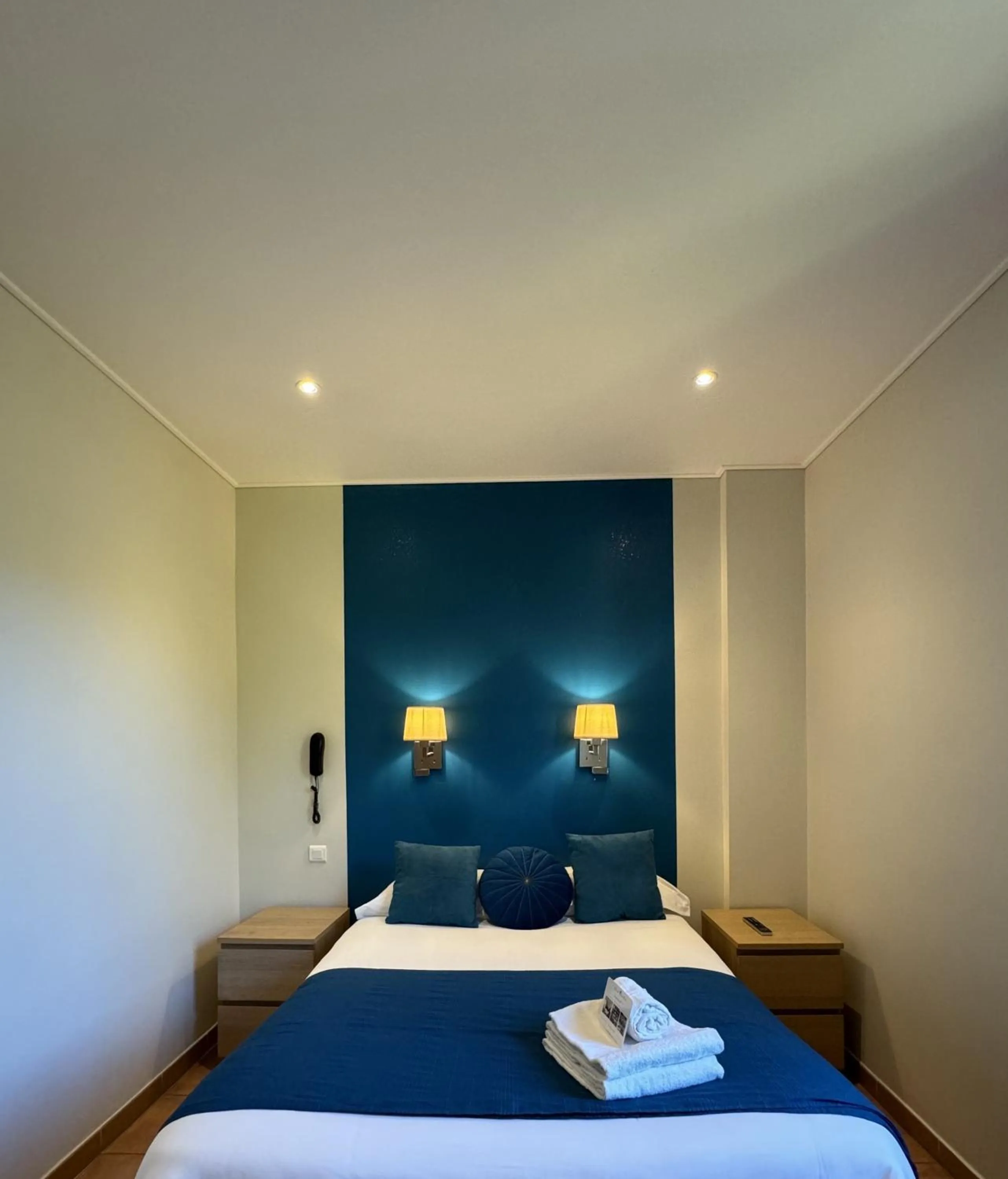 Photo of the whole room, Bed in Hotel Pavillon Imperial