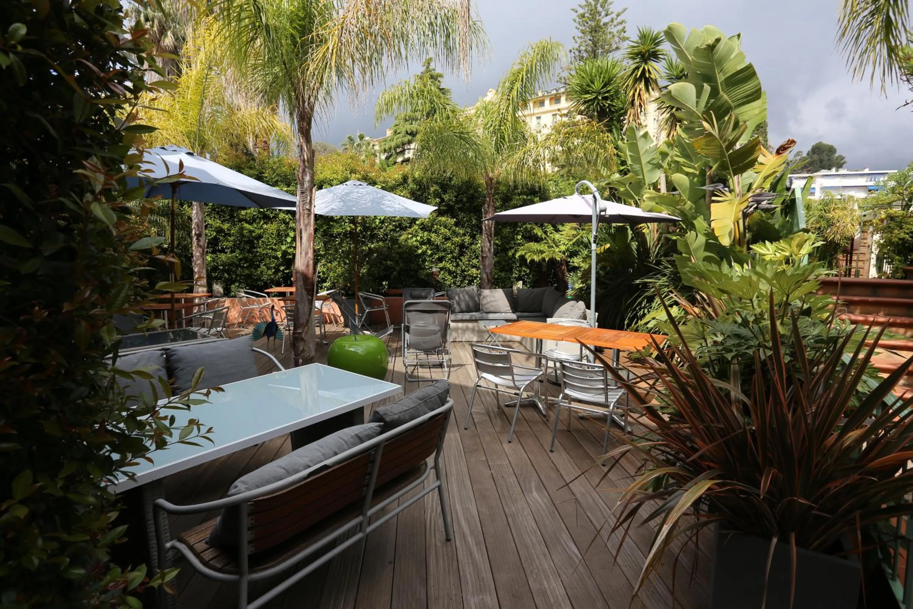 Patio in Hotel Pavillon Imperial