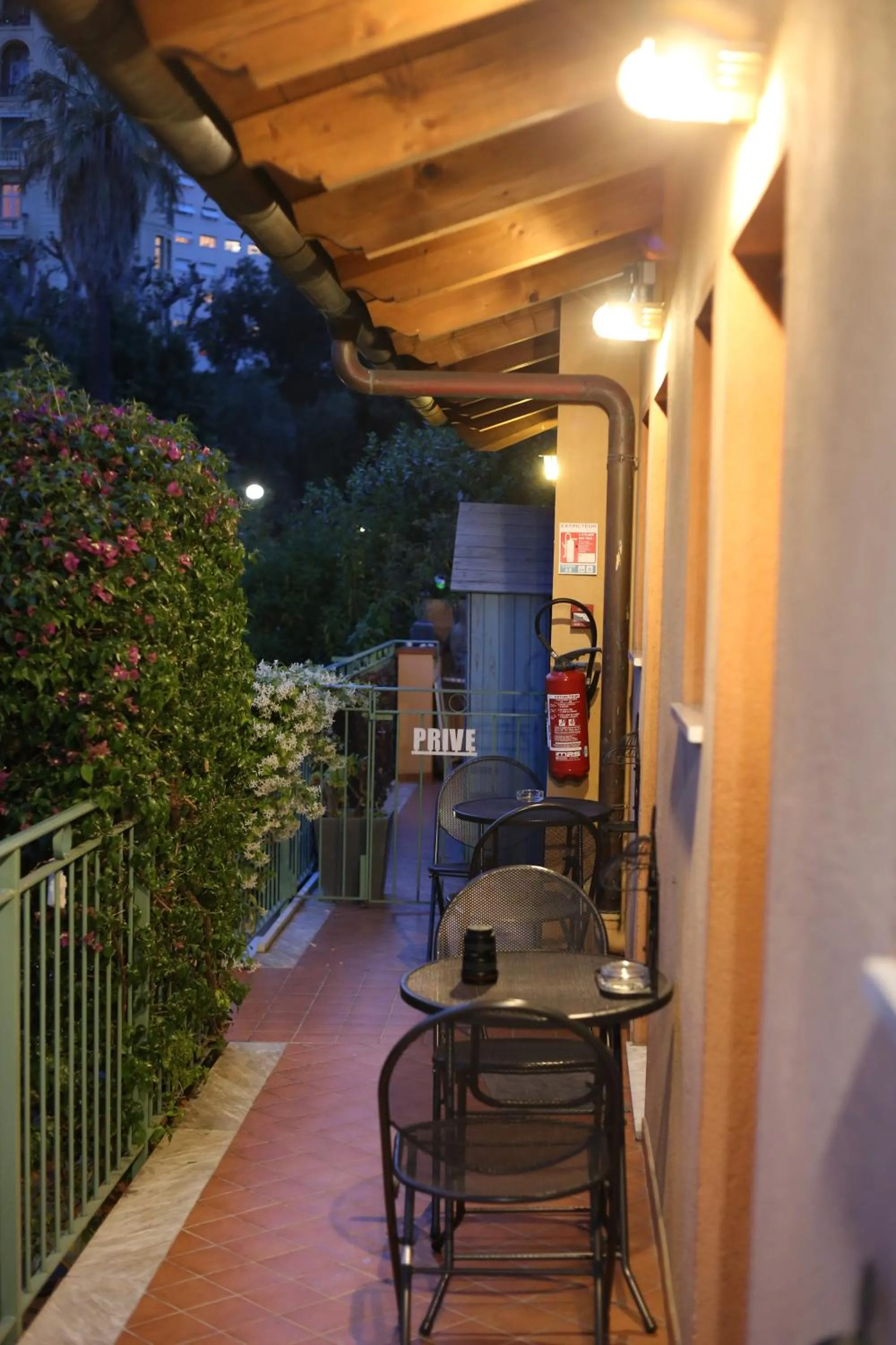 Patio in Hotel Pavillon Imperial