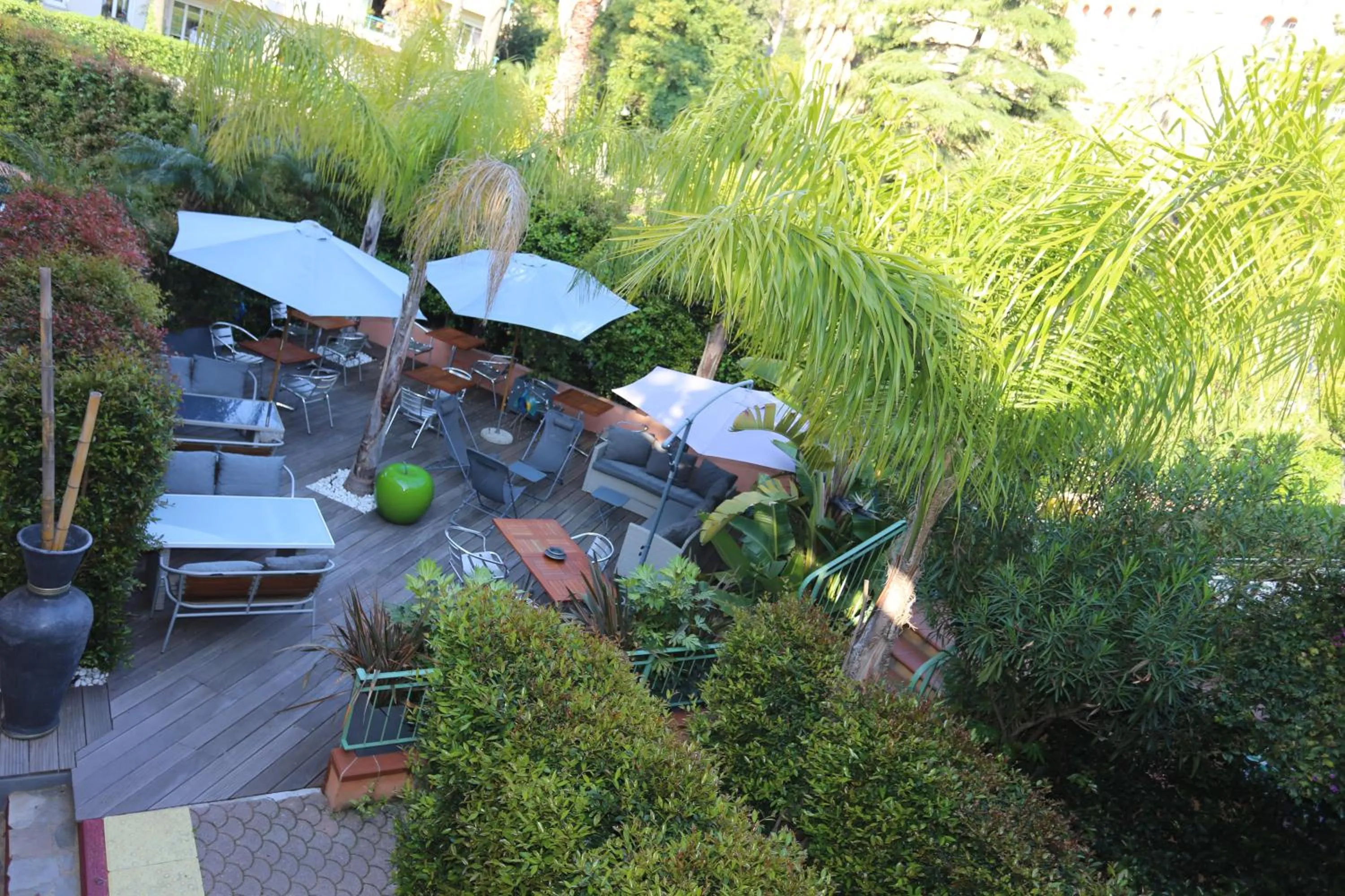 Garden in Hotel Pavillon Imperial