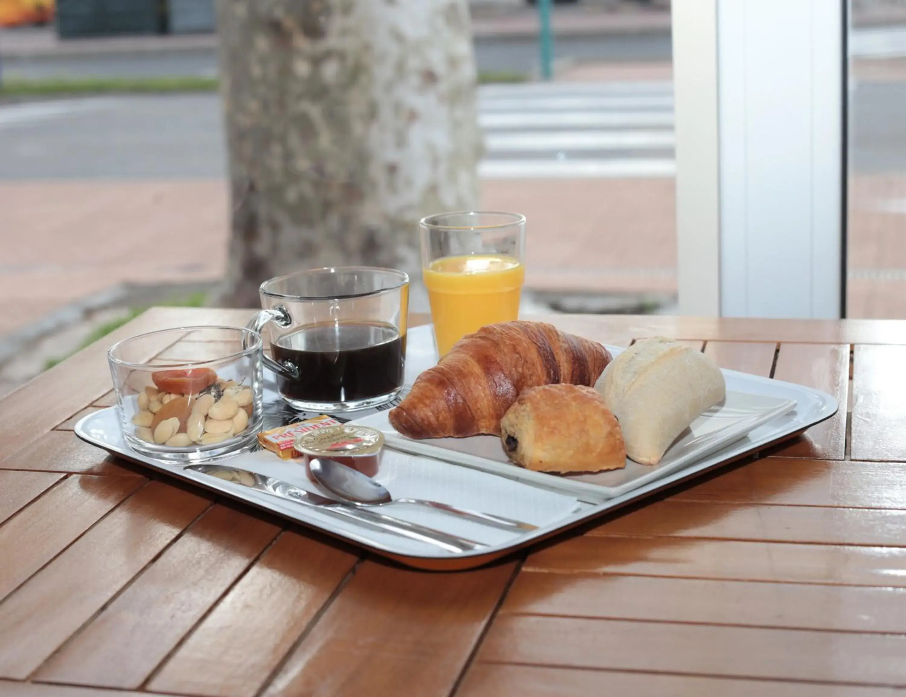 Continental breakfast, Breakfast in Hotel Pavillon Imperial