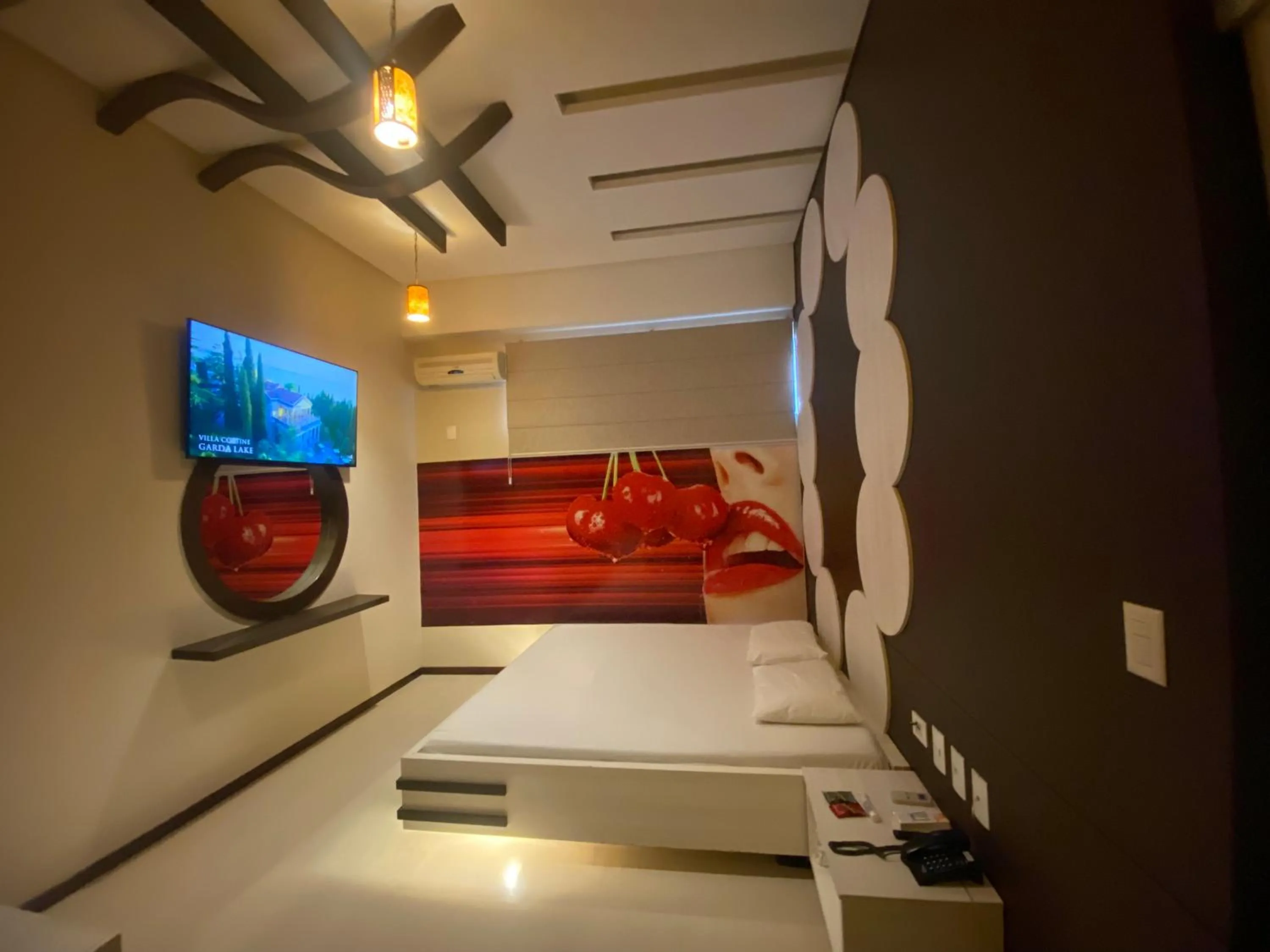 Budget Double Room - single occupancy in Blue Suítes - motel