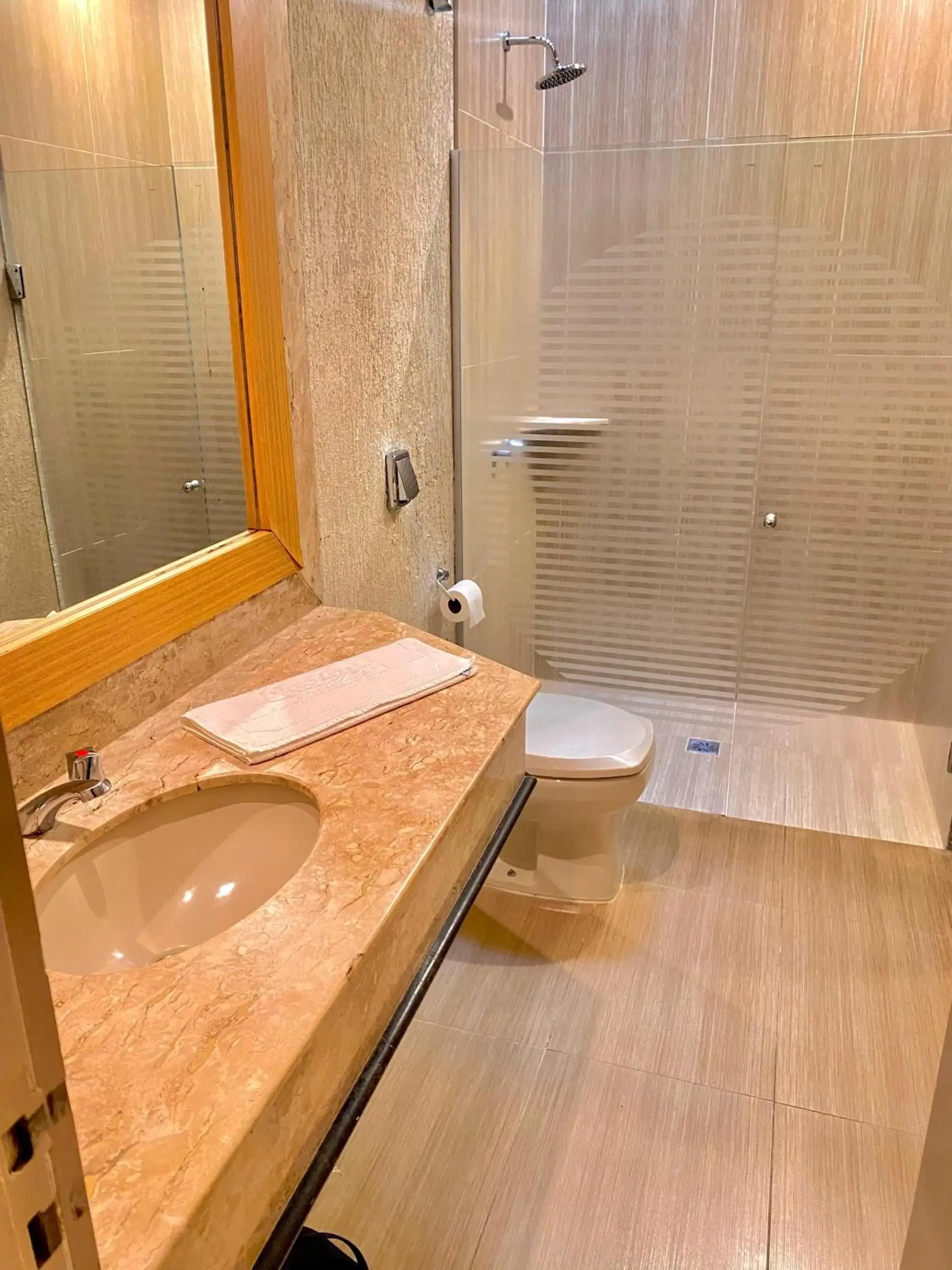 Deluxe Suite with Spa Bath - single occupancy in Blue Suítes - motel Deluxe Suite with Spa Bath - single occupancy in Blue Suítes - motel