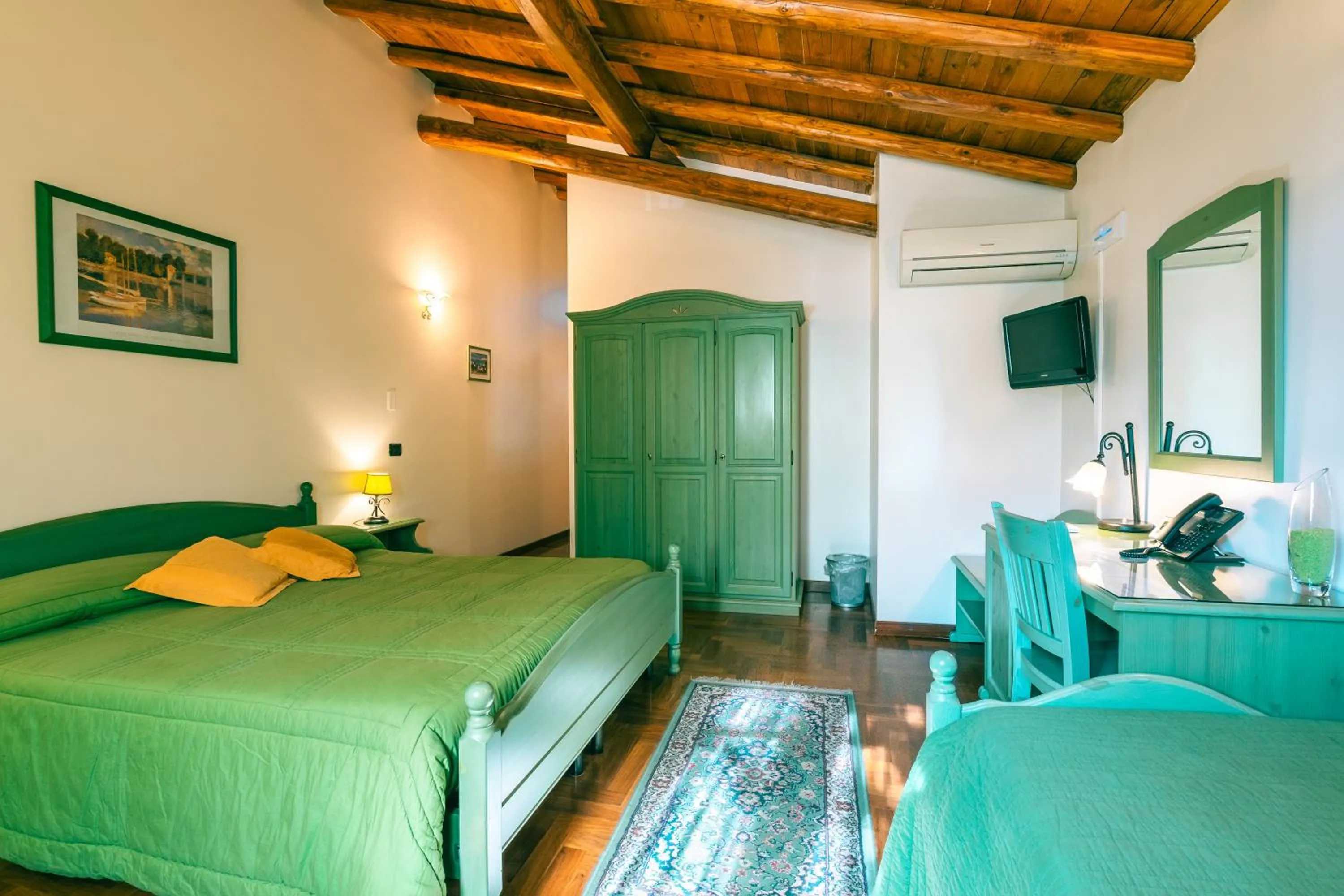 Photo of the whole room, Bed in ALHAMBRA - Guest House di Charme