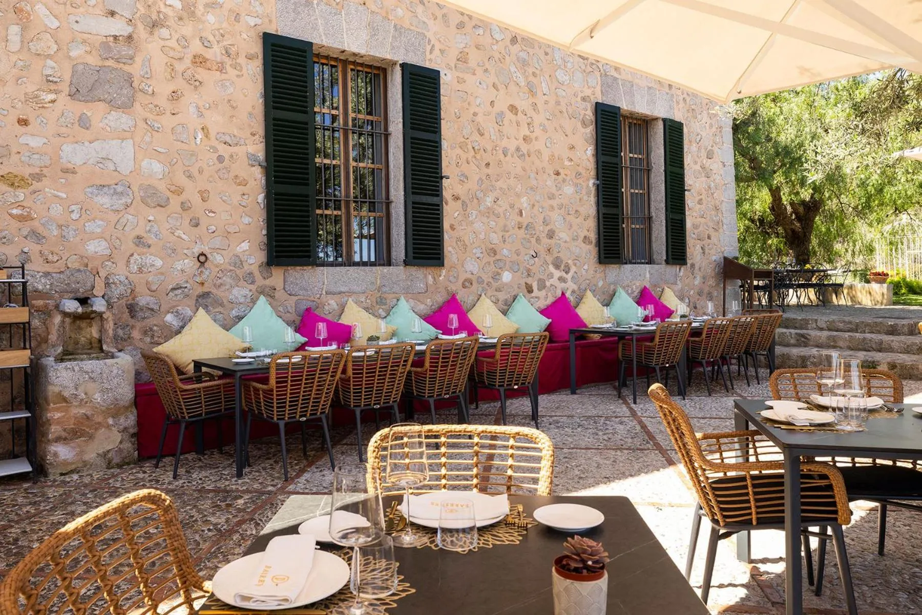 Restaurant/places to eat in Ca's Xorc Luxury Retreat - ADULTS ONLY