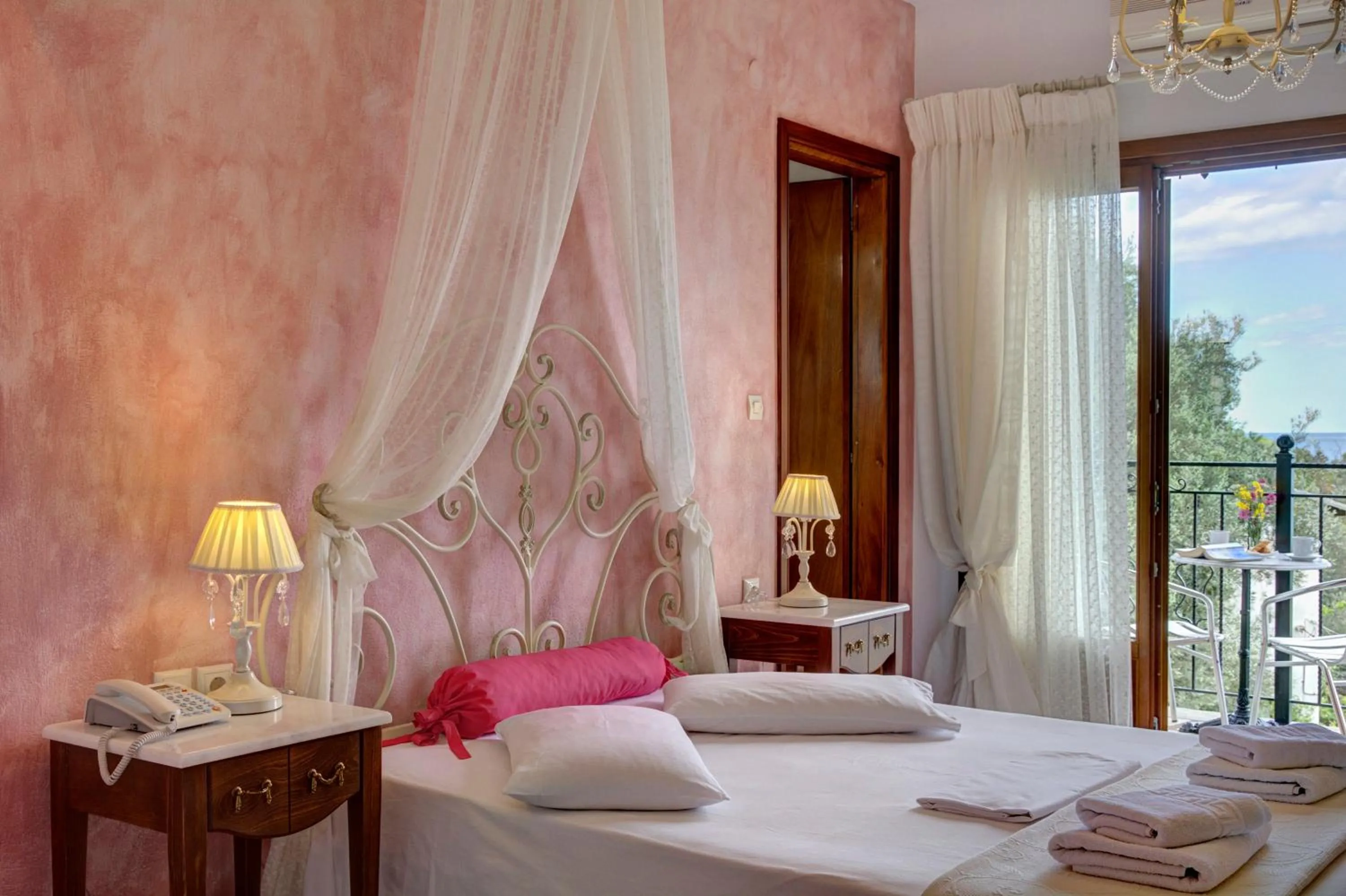 Sea view, Bed in Hotel Agnadi - Horefto