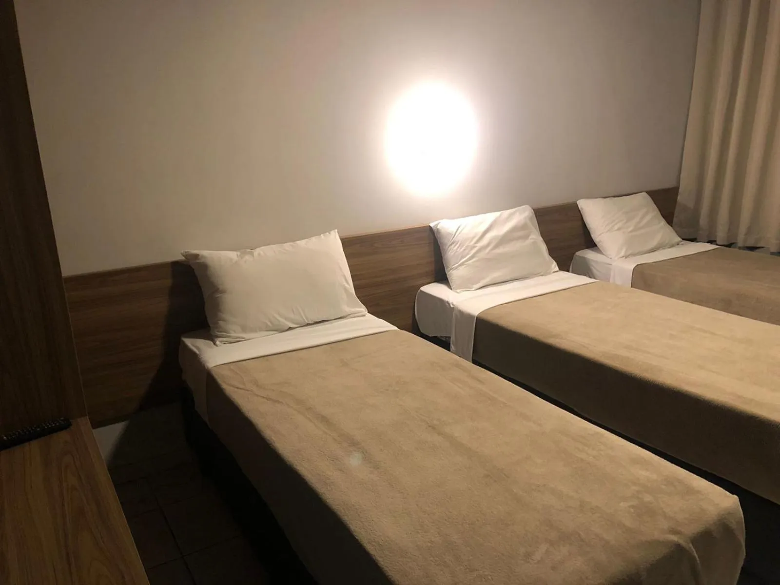 Photo of the whole room, Bed in Hotel Gênova BC