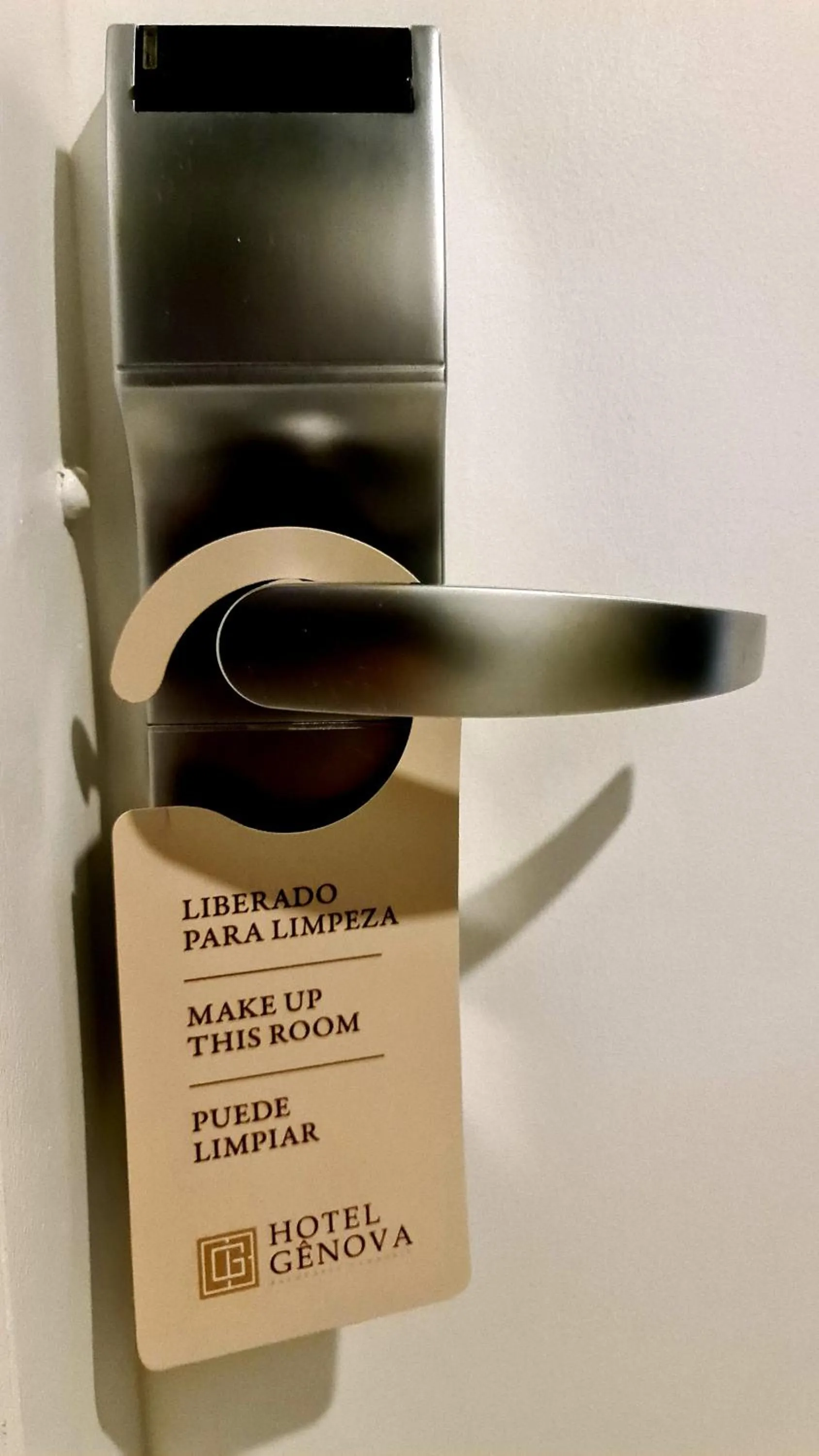 Bedroom in Hotel Gênova BC