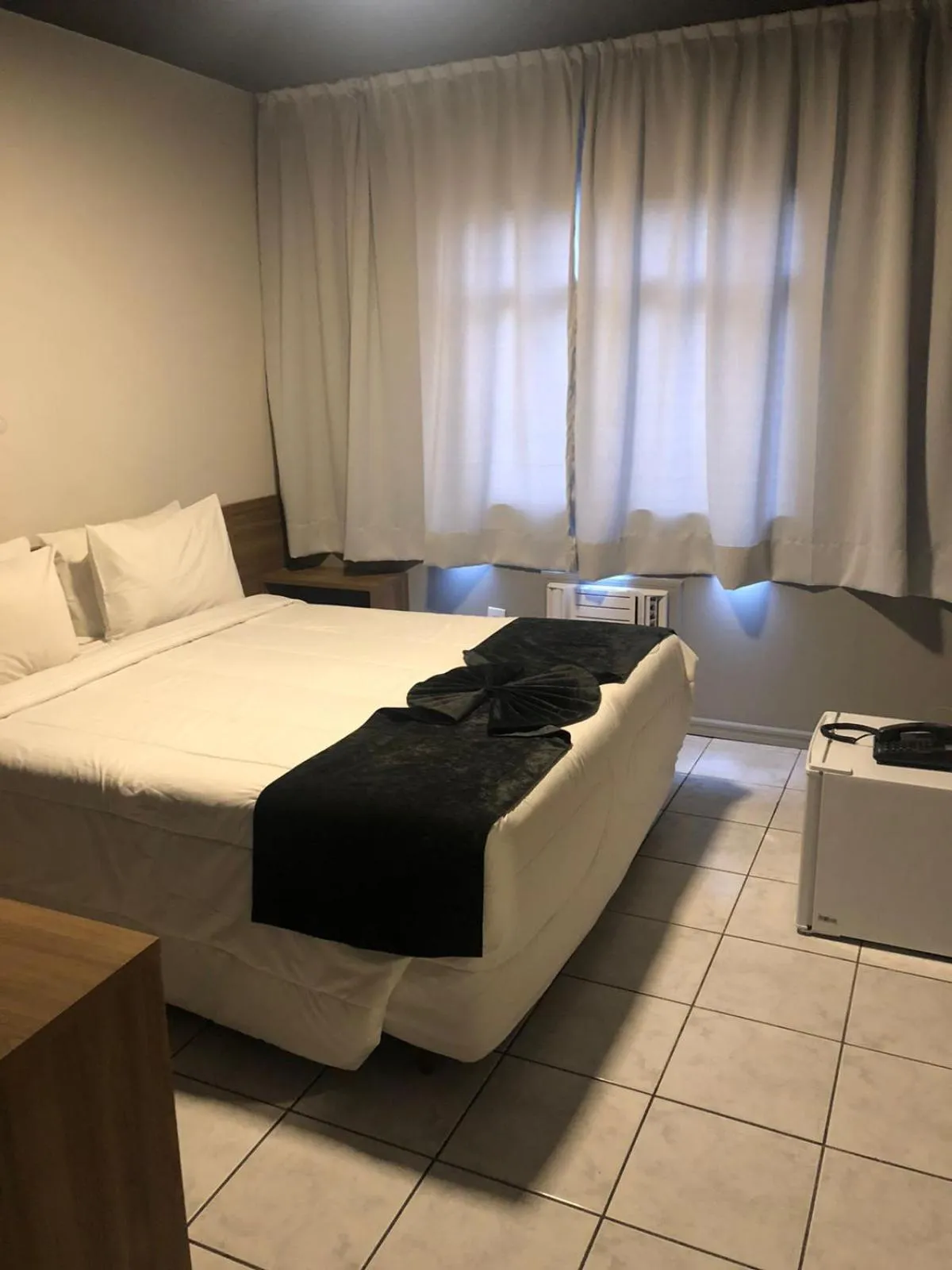 Photo of the whole room, Bed in Hotel Gênova BC