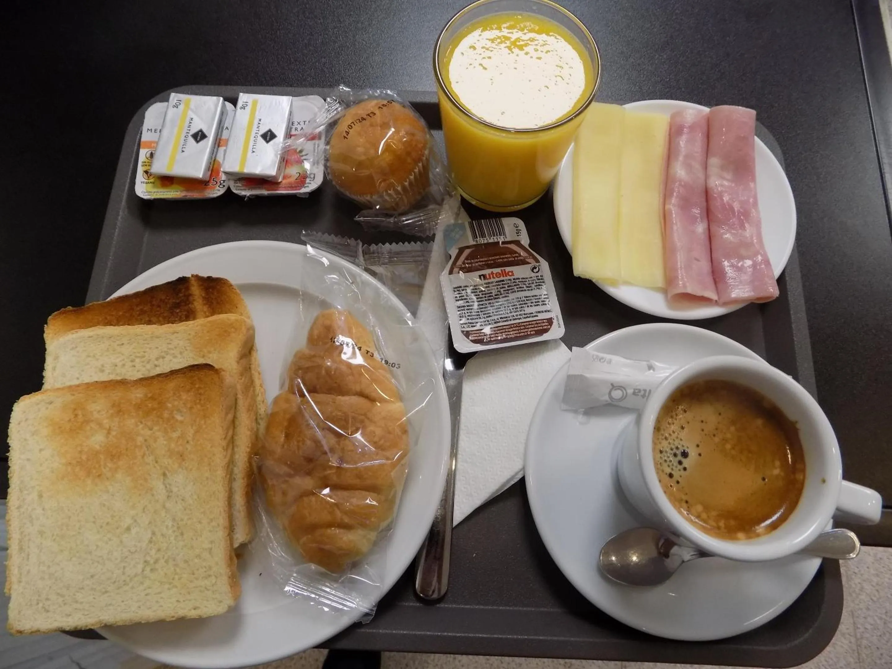 Breakfast in Hostal Villa Maruja
