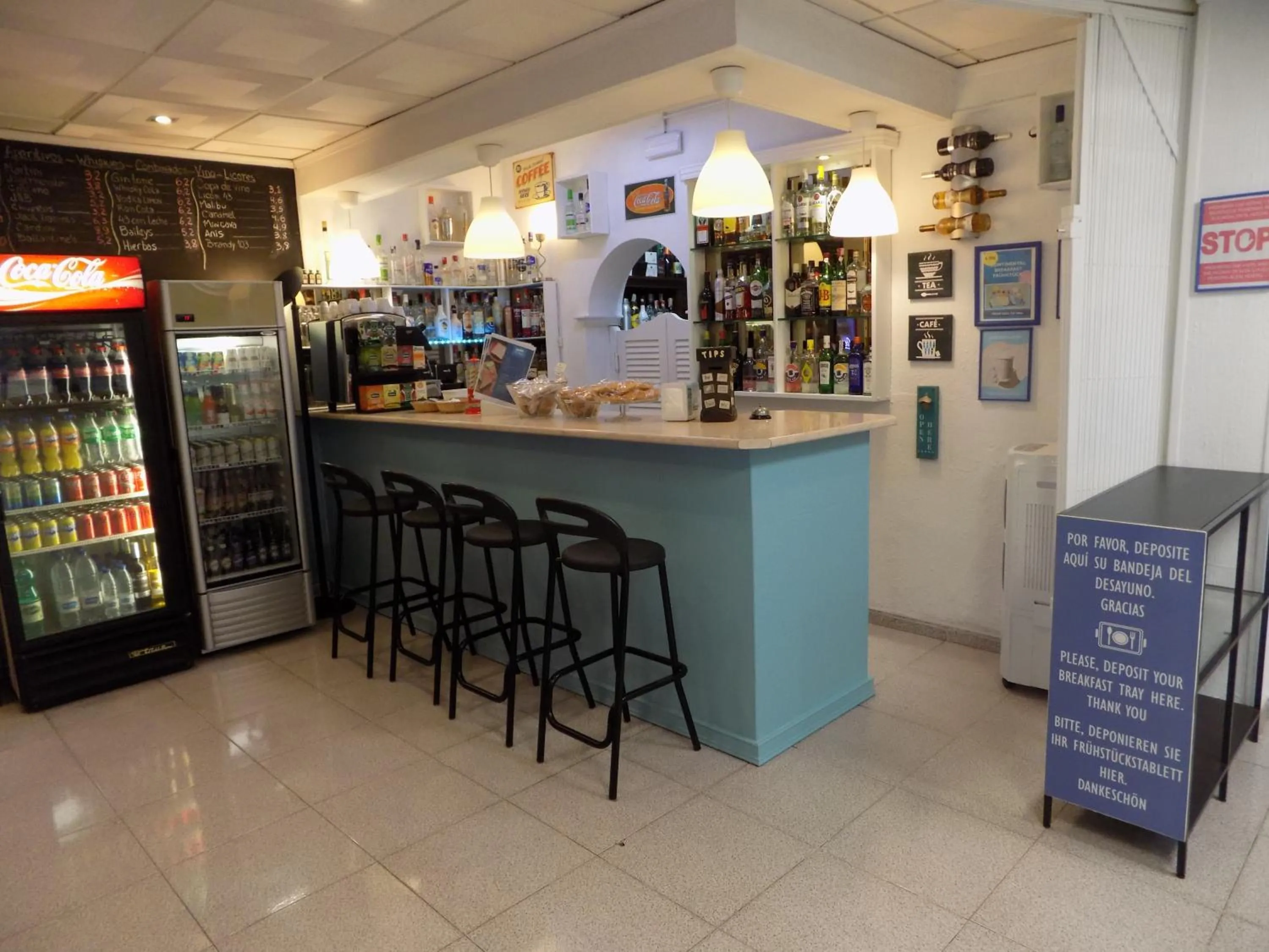 Lounge or bar in Hostal Villa Maruja