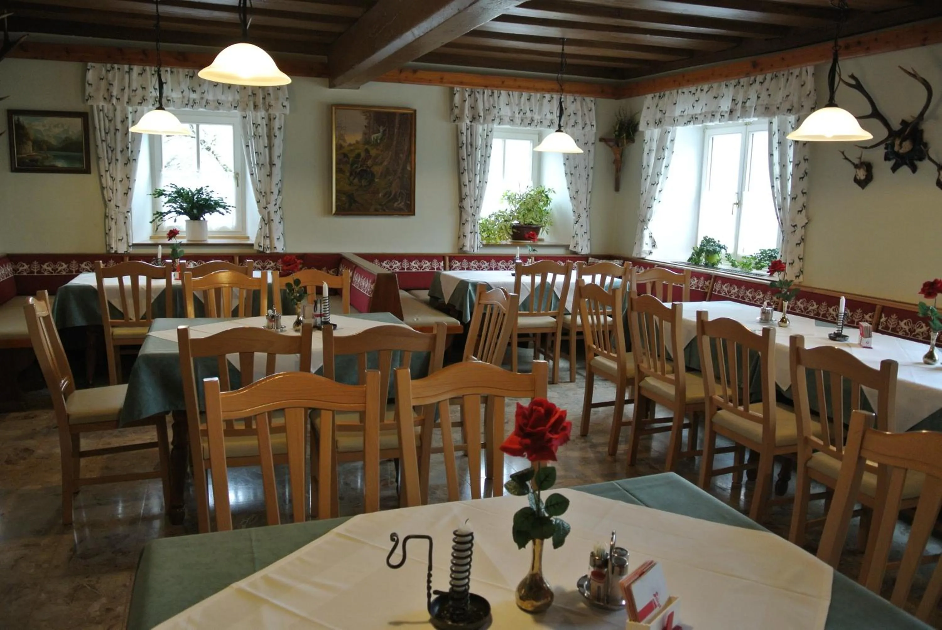 Restaurant/places to eat in Kirchenwirt Gosau