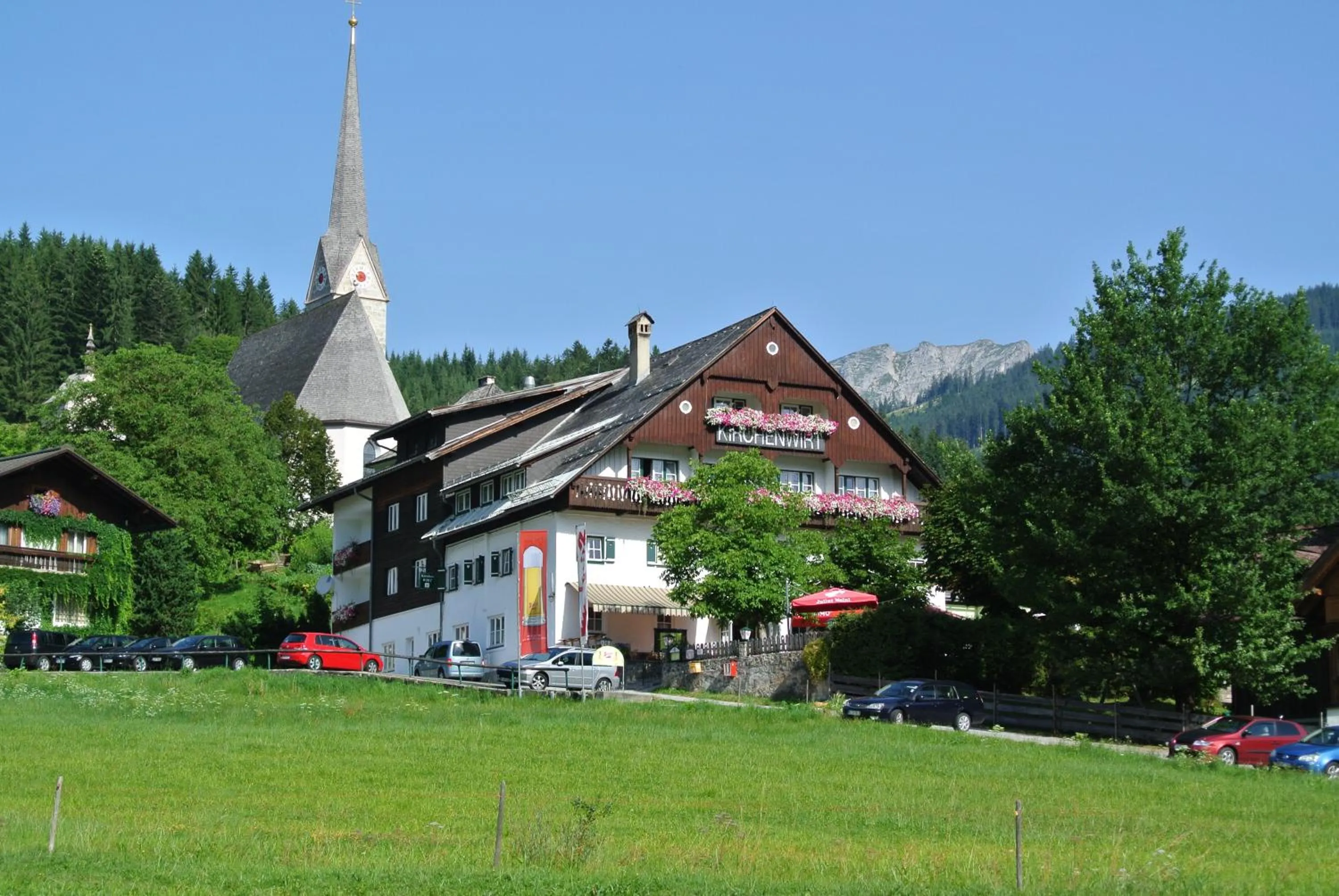 Facade/entrance in Kirchenwirt Gosau