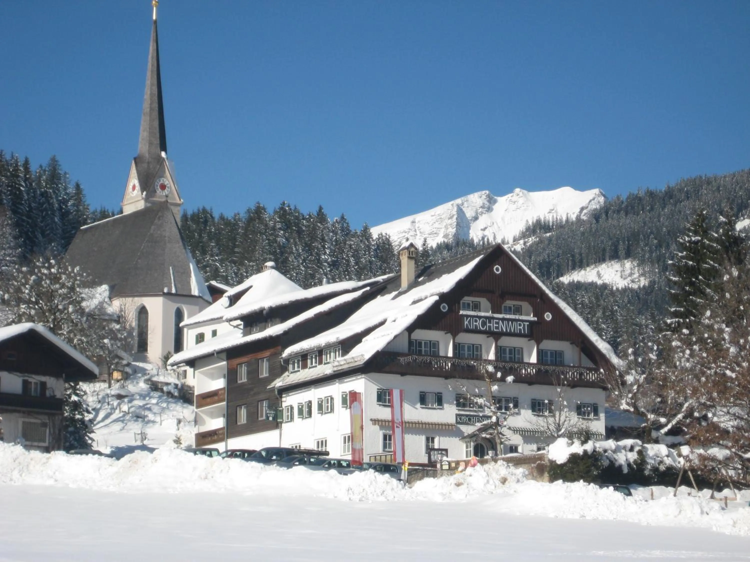 Facade/entrance in Kirchenwirt Gosau