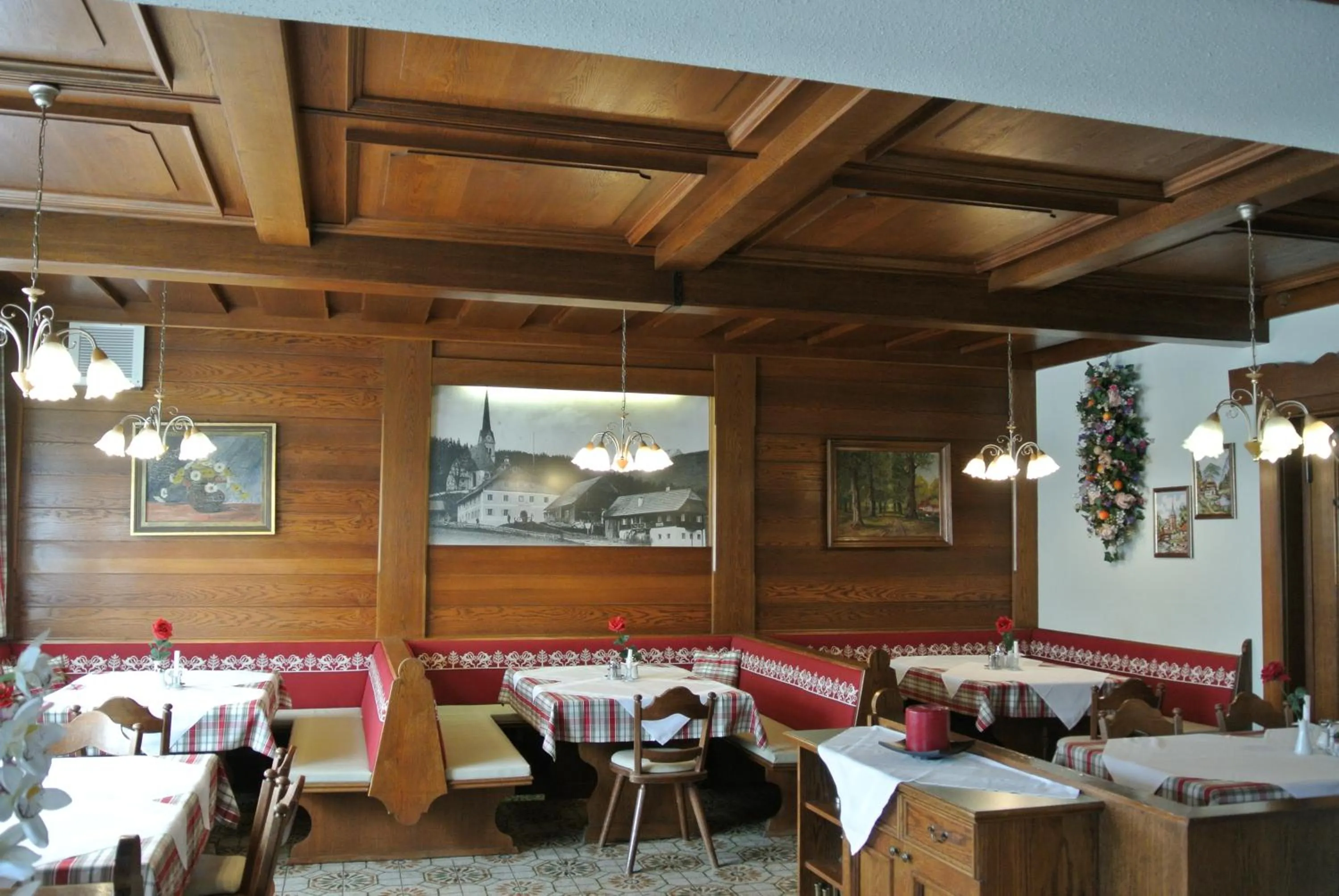 Decorative detail in Kirchenwirt Gosau