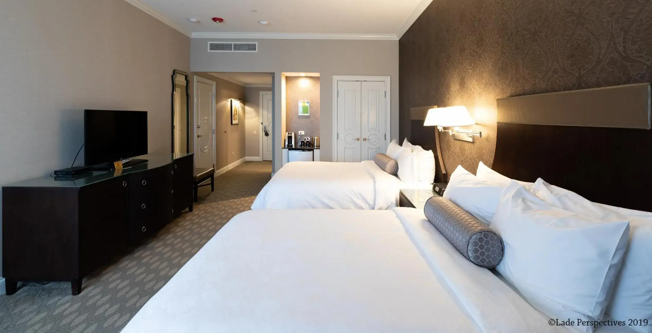 La Banque Hotel La Banque Hotel