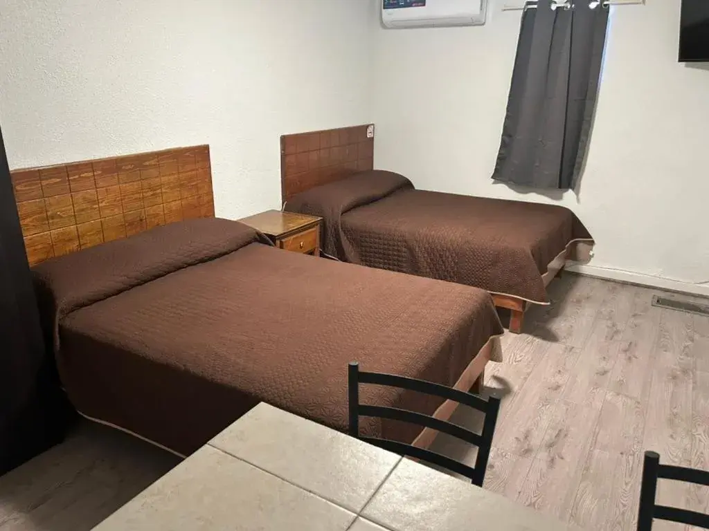 Quadruple Room in Hotel Centric Chihuahua Quadruple Room in Hotel Centric Chihuahua