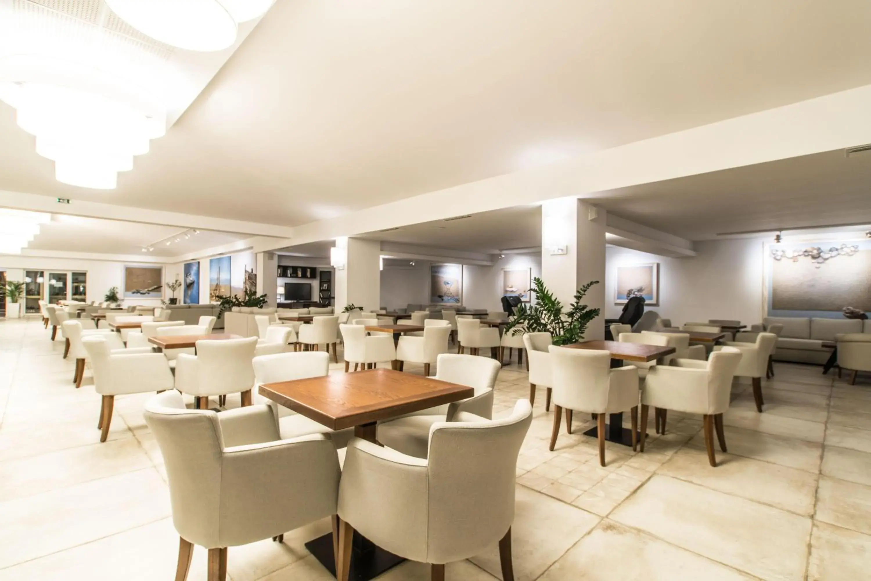 Lounge or bar in Alexandros Palace Lounge or bar in Alexandros Palace