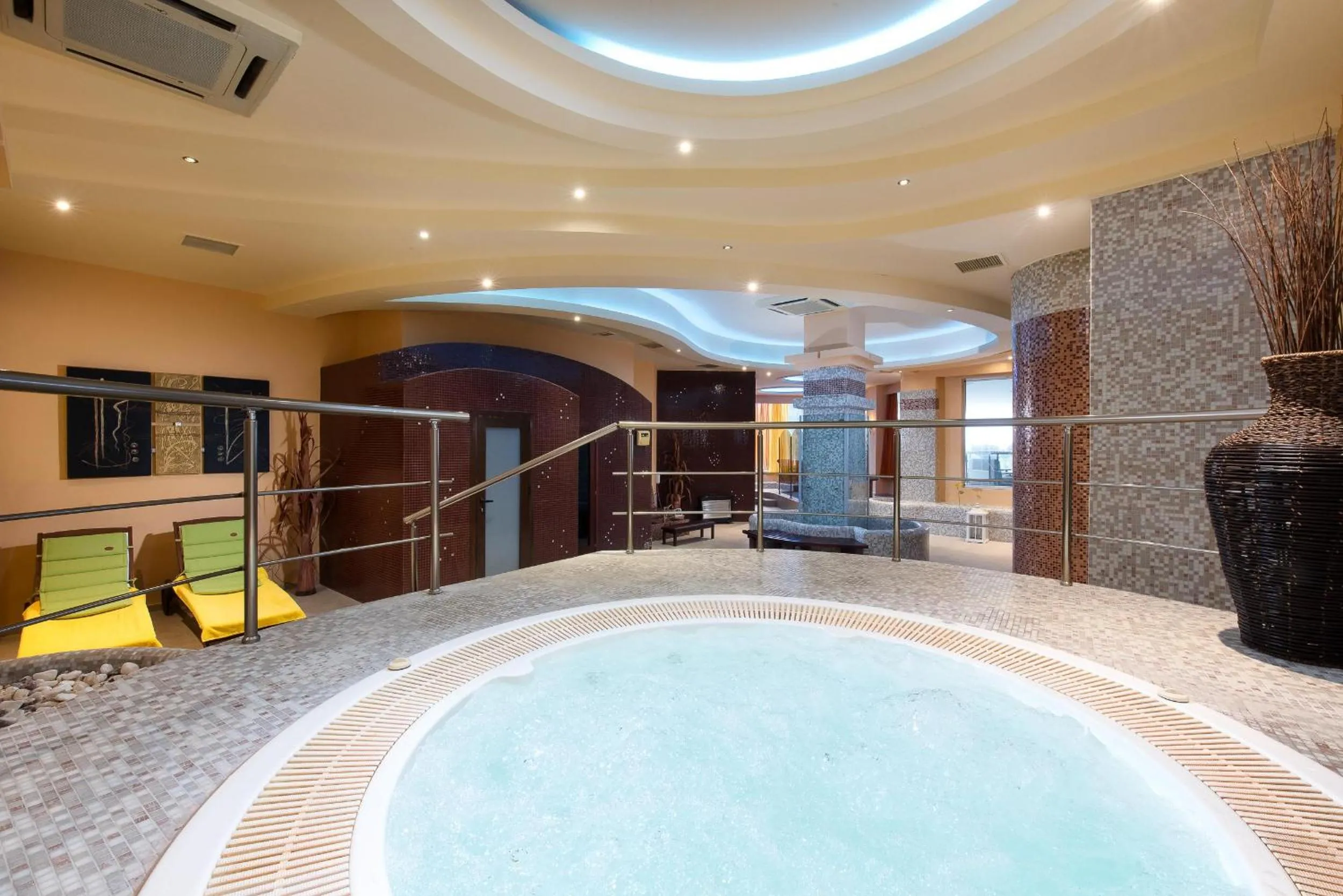 Swimming pool in Alexandros Palace