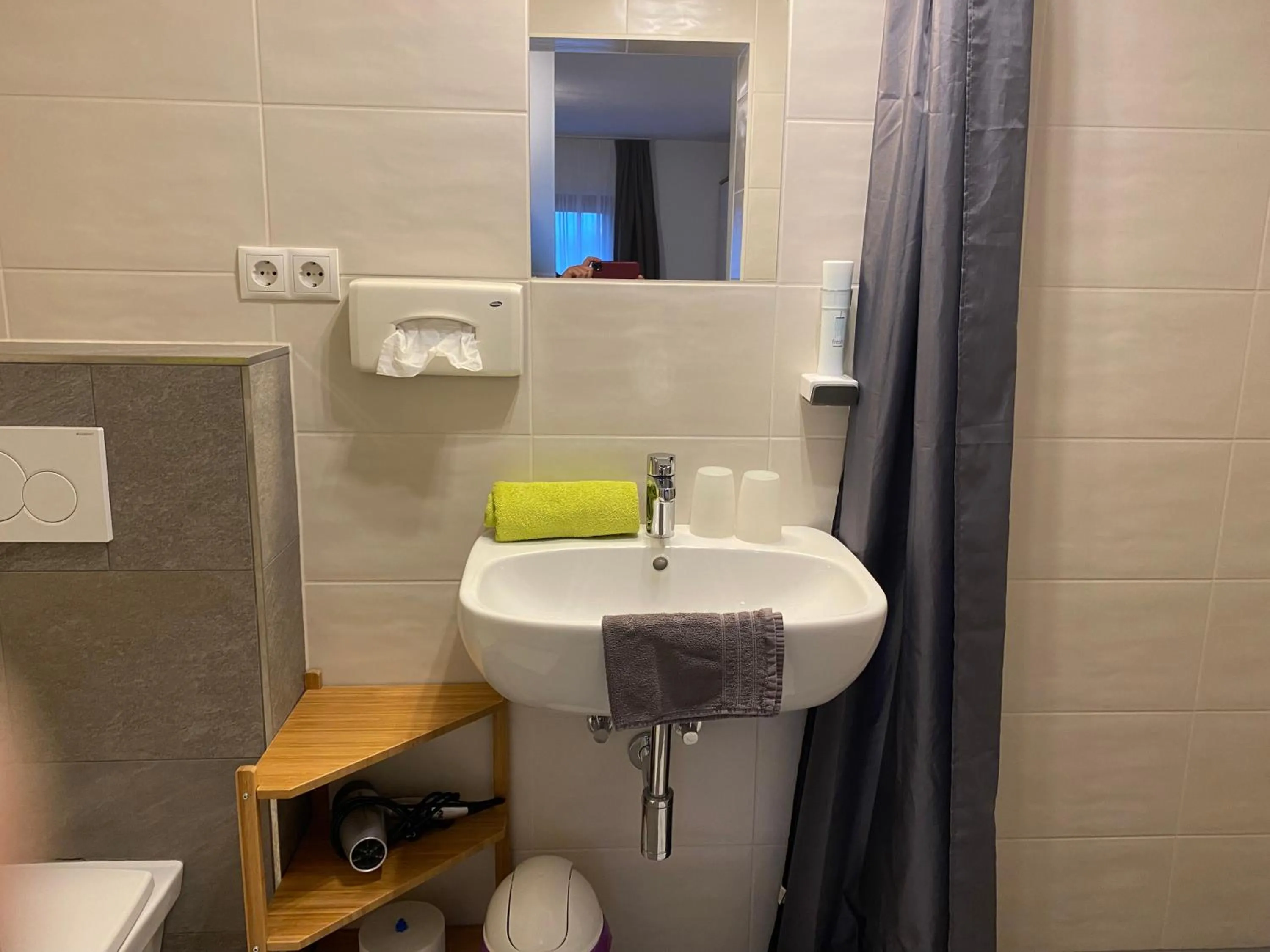Bathroom in Pension Aschlandhof