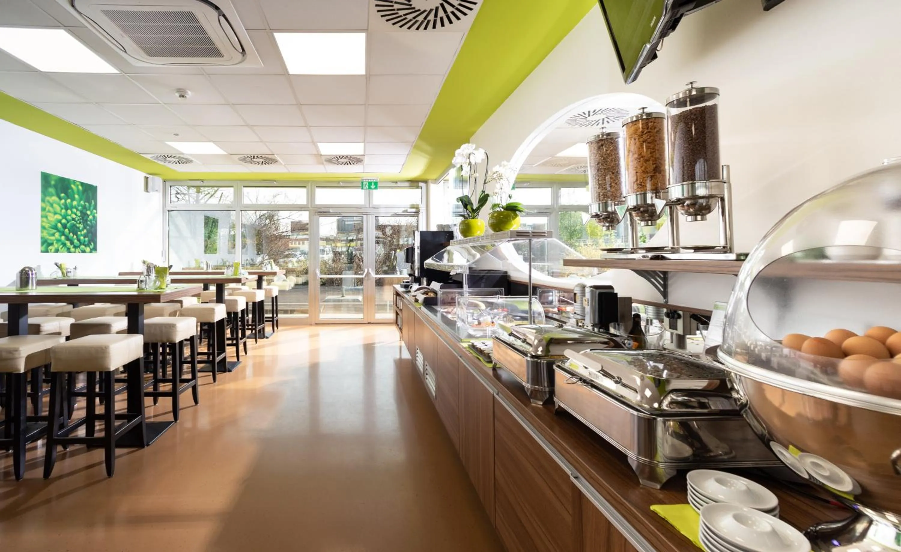 Dining area in Hotel Greenrooms
