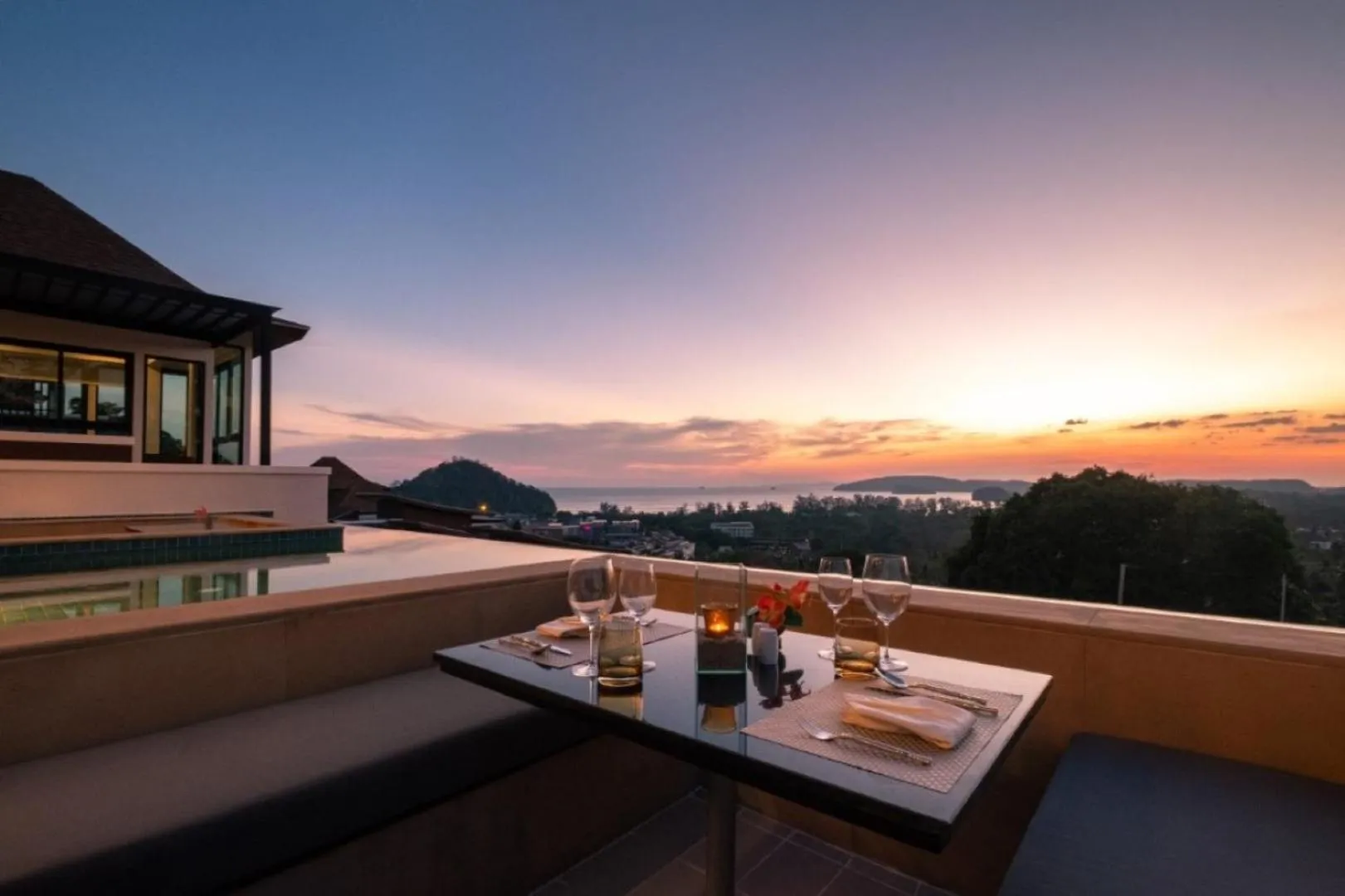 Restaurant/places to eat in Andakiri Pool Villa Panoramic Sea View