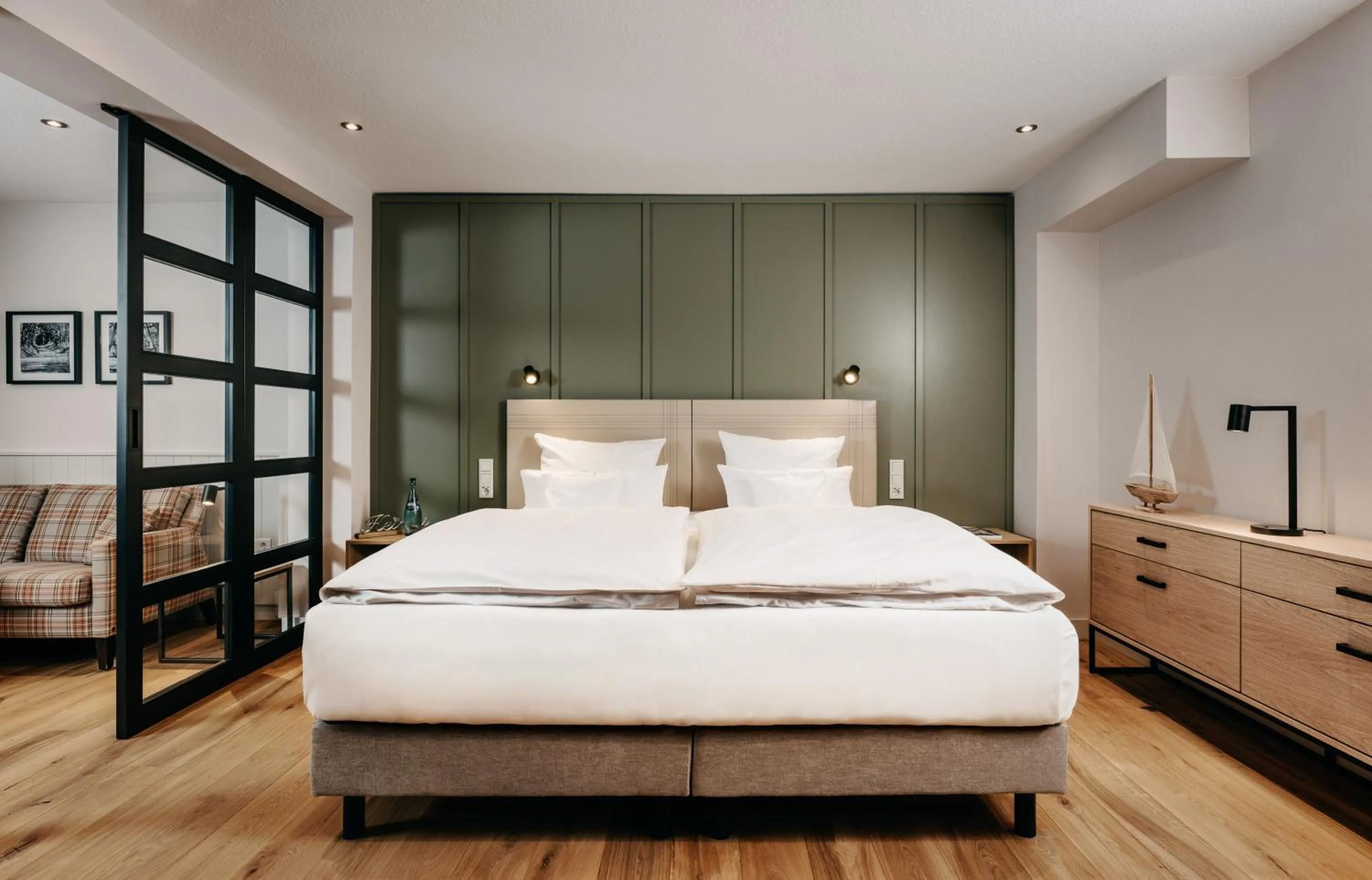 Bedroom, Bed in Romantik Hotel Jagdhaus Eiden am See