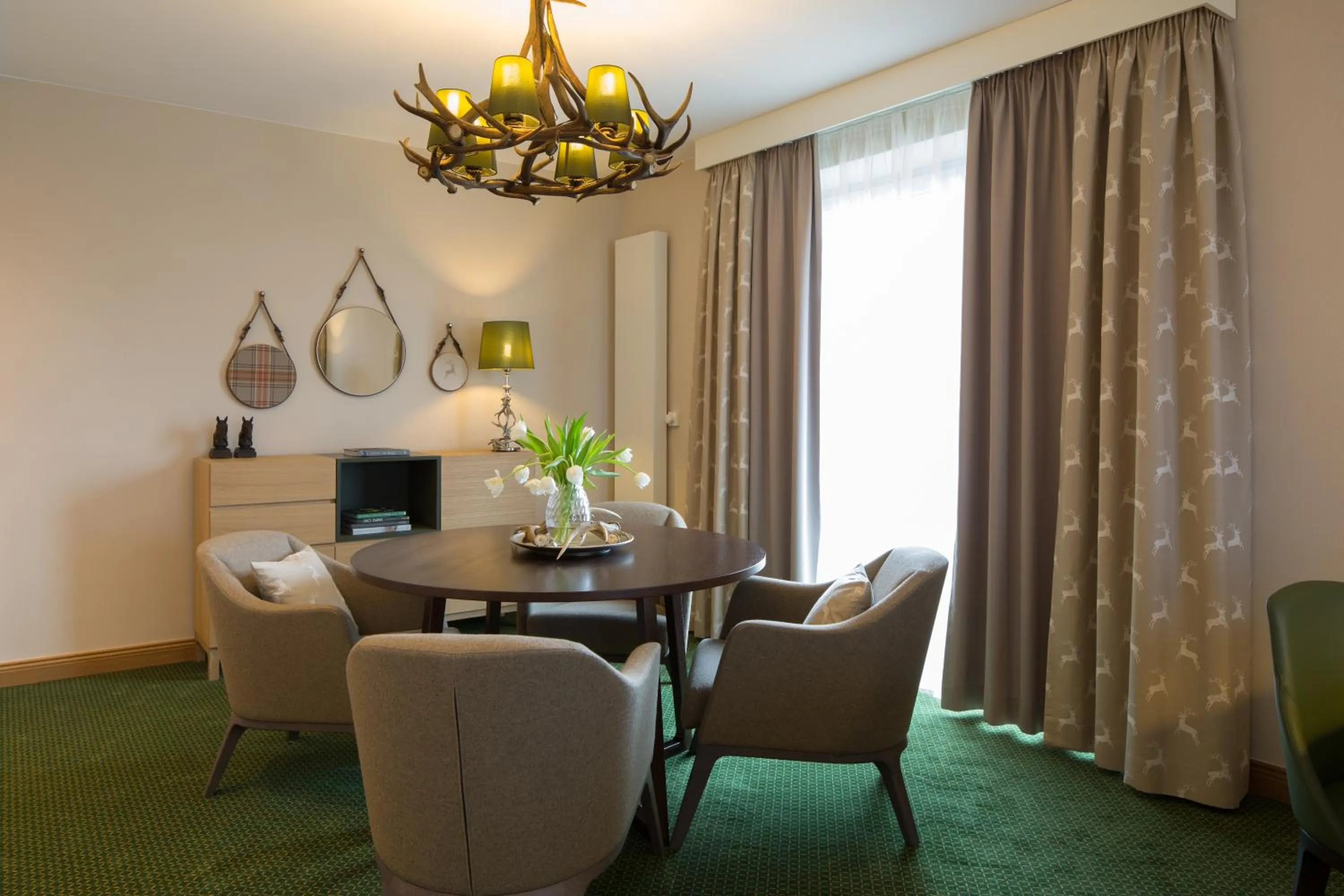 Seating area in Romantik Hotel Jagdhaus Eiden am See