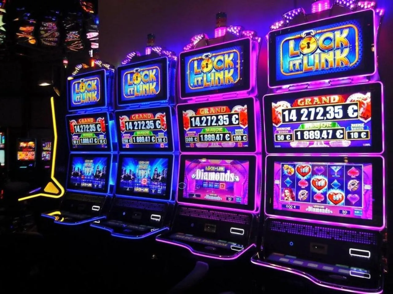 Nearby landmark in Grand Hôtel de Bourbon-Lancy - Spa et Restaurant - Logis