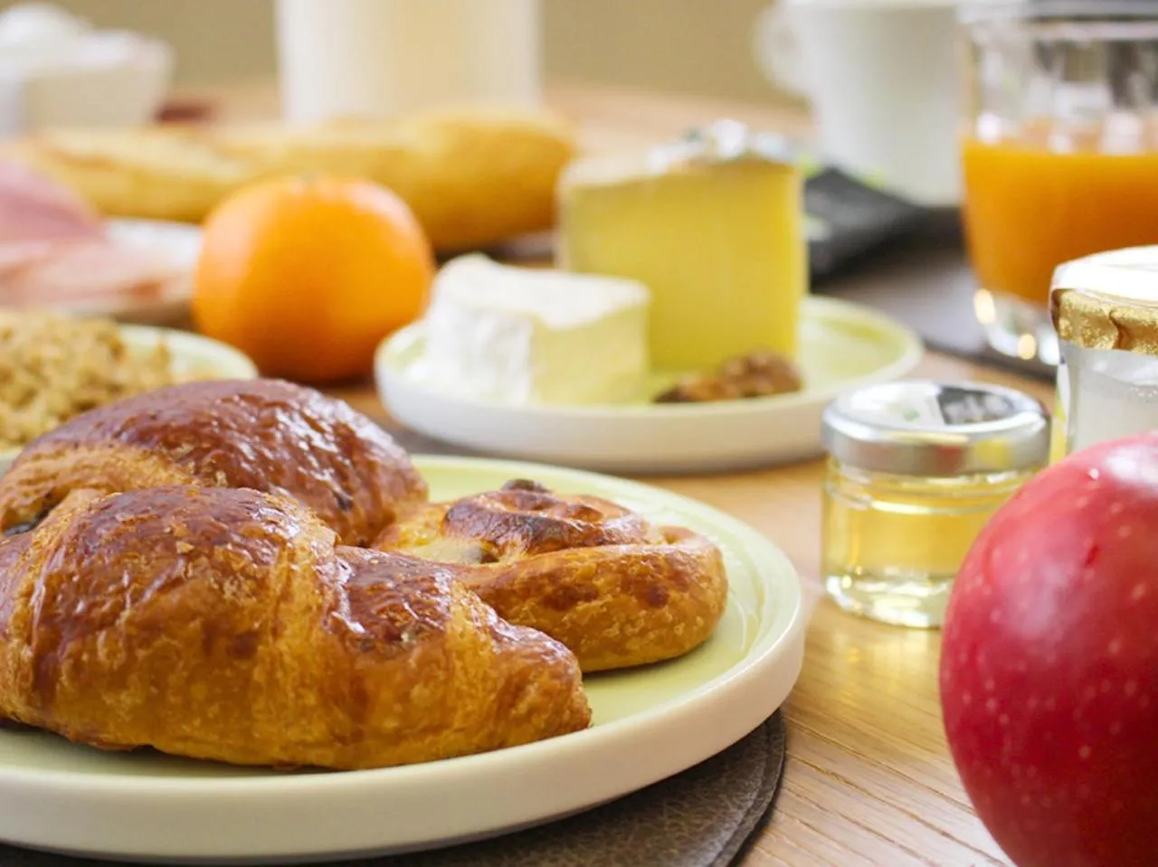 Continental breakfast in Grand Hôtel de Bourbon-Lancy - Spa et Restaurant - Logis