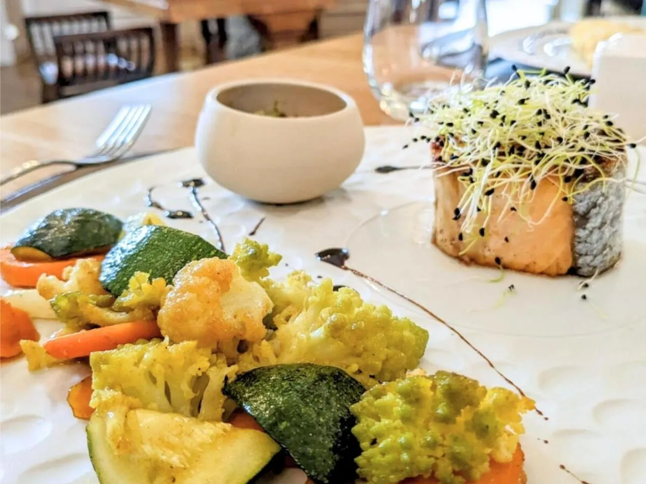 Restaurant/places to eat in Grand Hôtel de Bourbon-Lancy - Spa et Restaurant - Logis