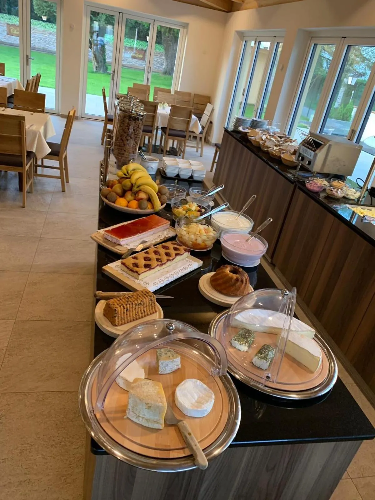 Breakfast in Hotel Charlotte