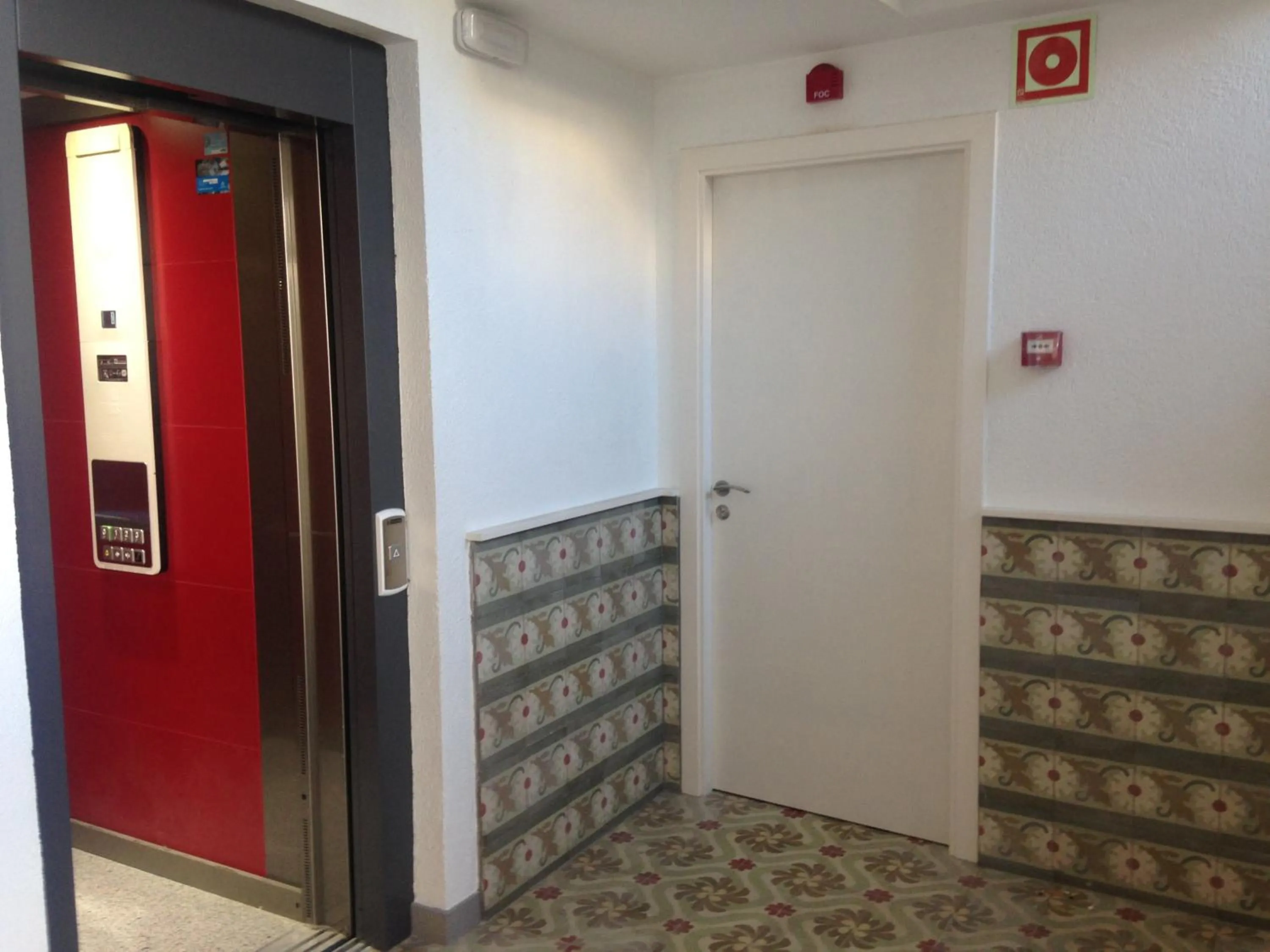 Area and facilities in Apartaments Fonda Comerç