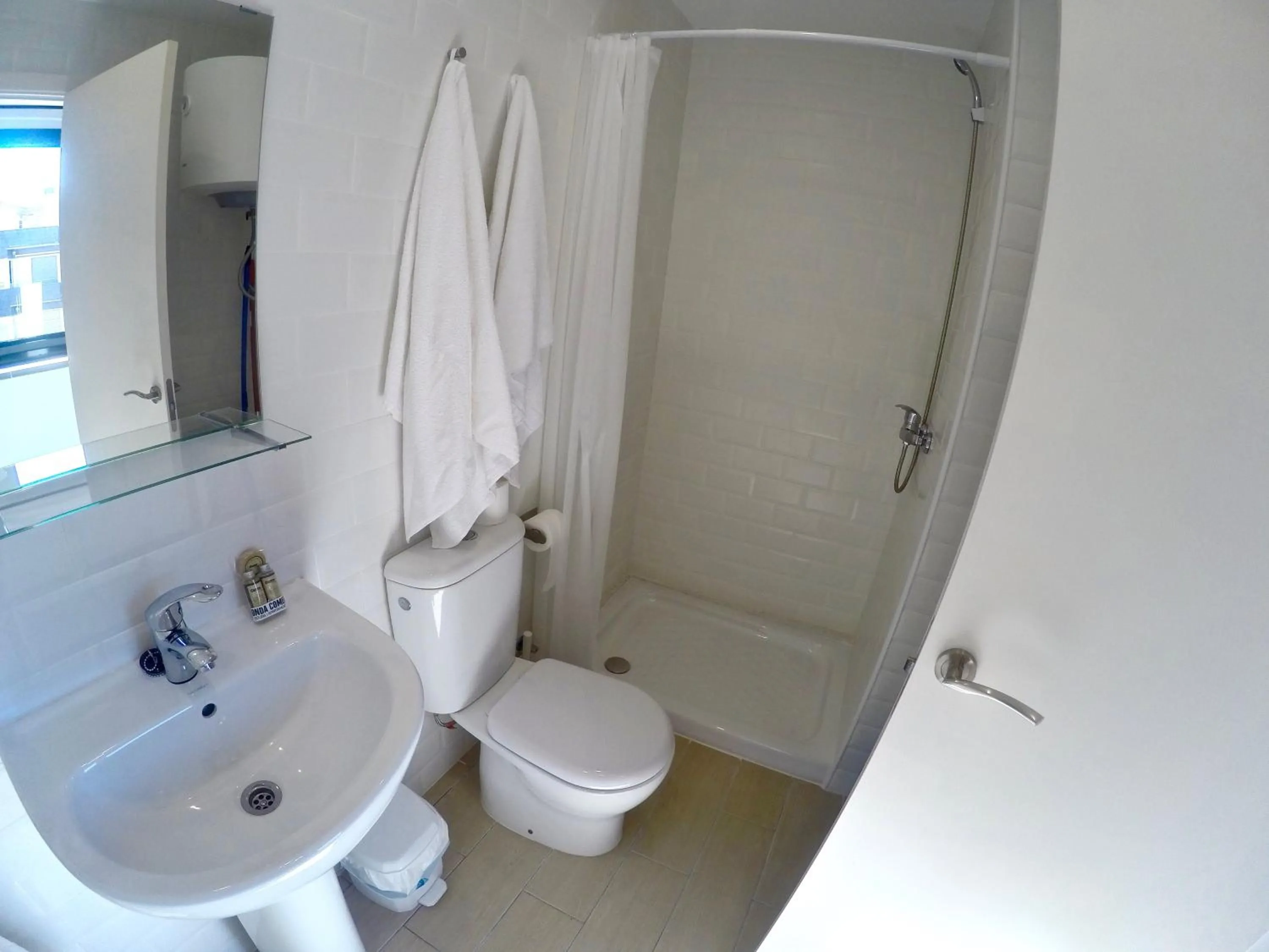 Bathroom in Apartaments Fonda Comerç