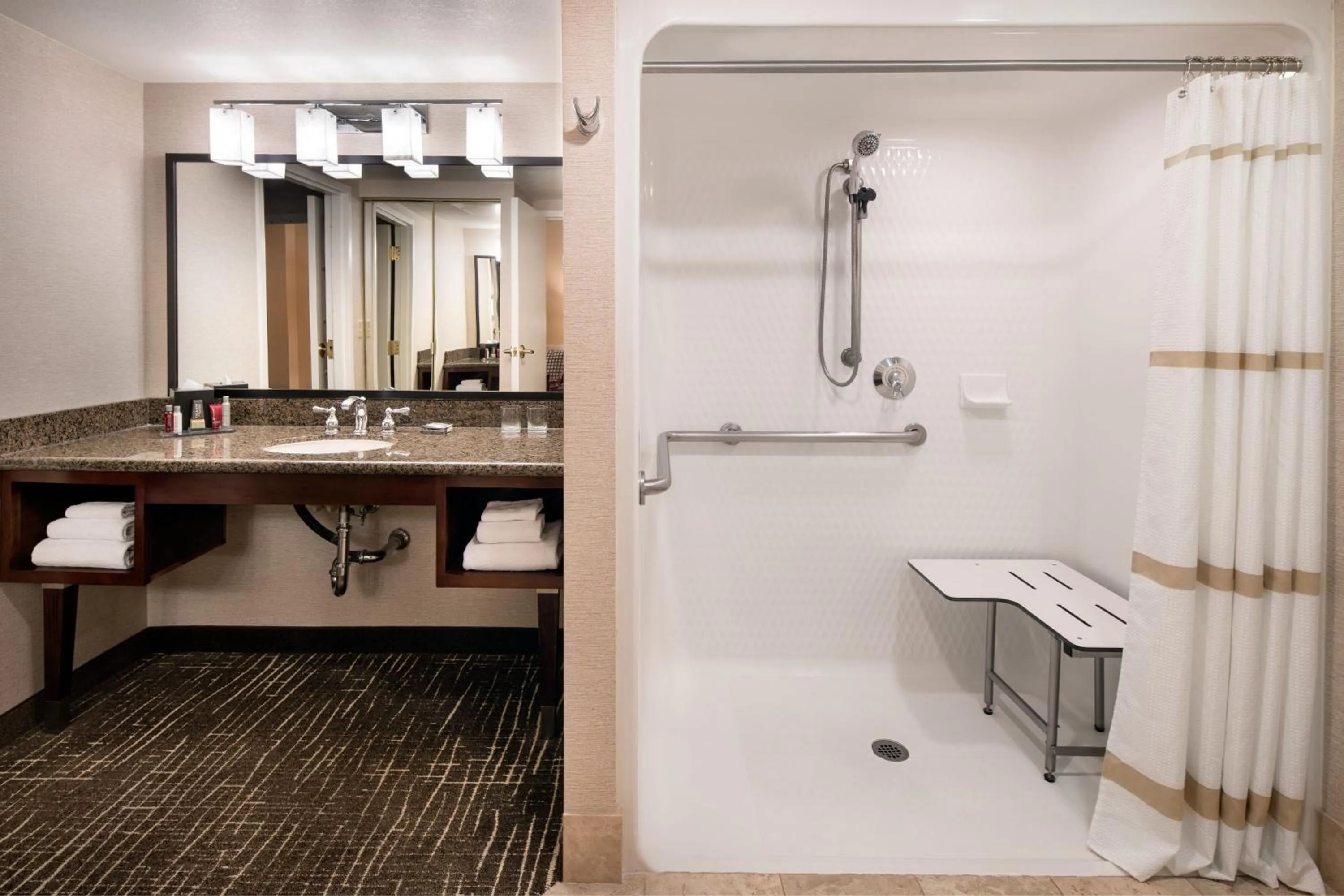 Bathroom in Las Vegas Marriott