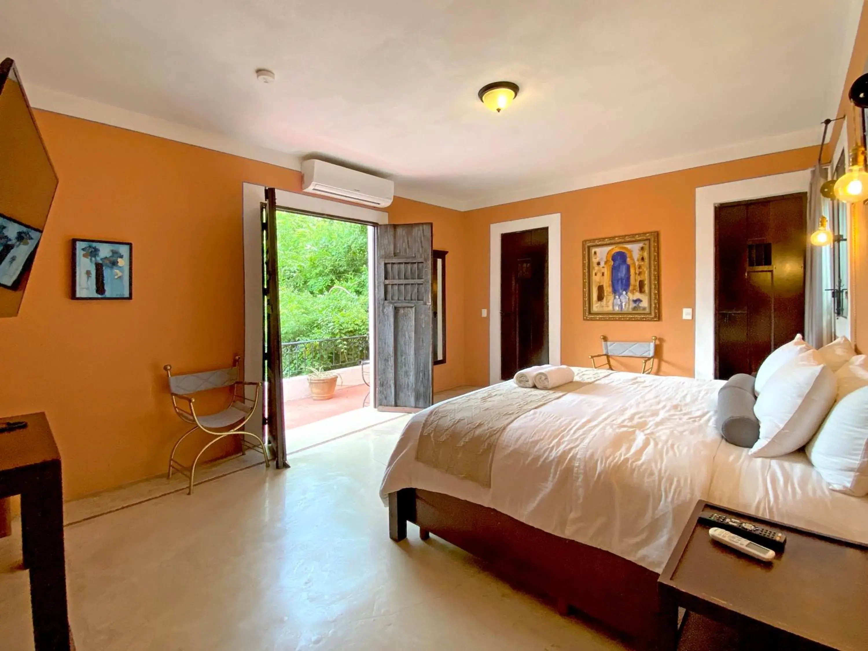 Garden view, Bed in Art 64 Hotel Boutique - Adults Only Garden view, Bed in Art 64 Hotel Boutique - Adults Only