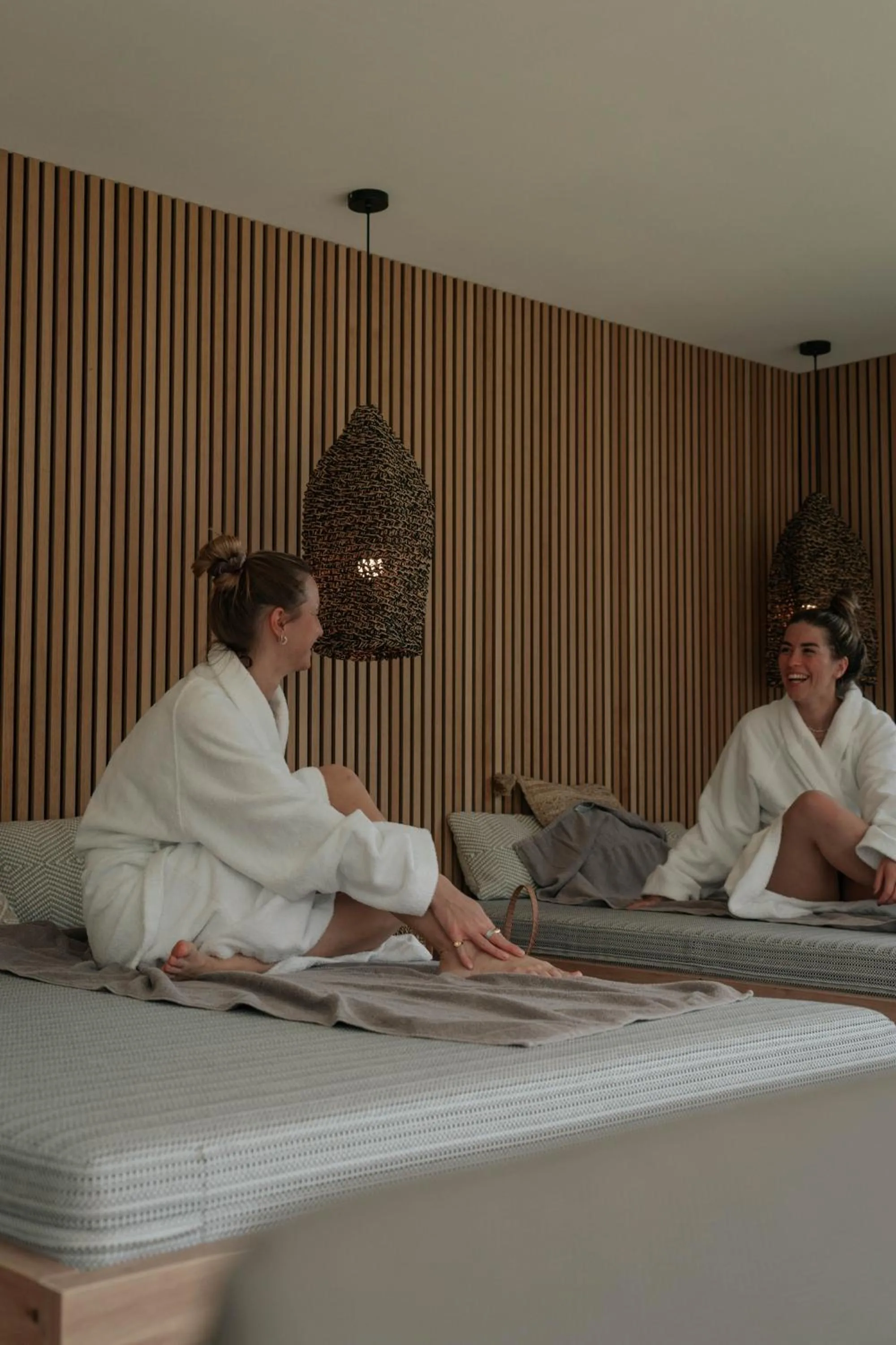 People in Bergrose Hideaway