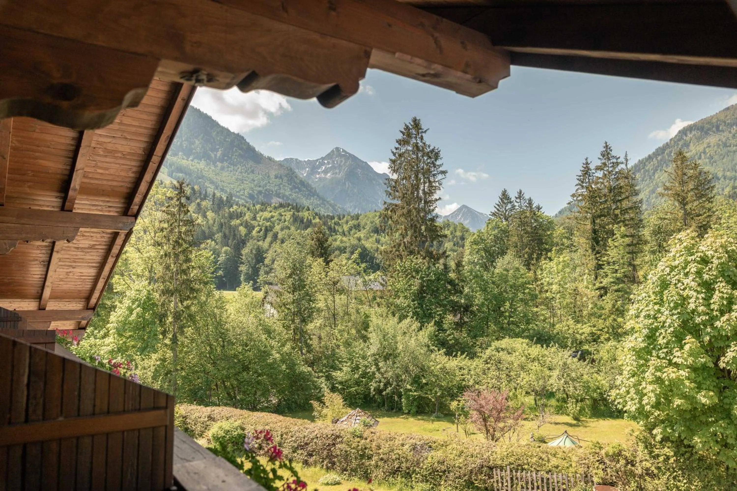 Day in Bergrose Hideaway