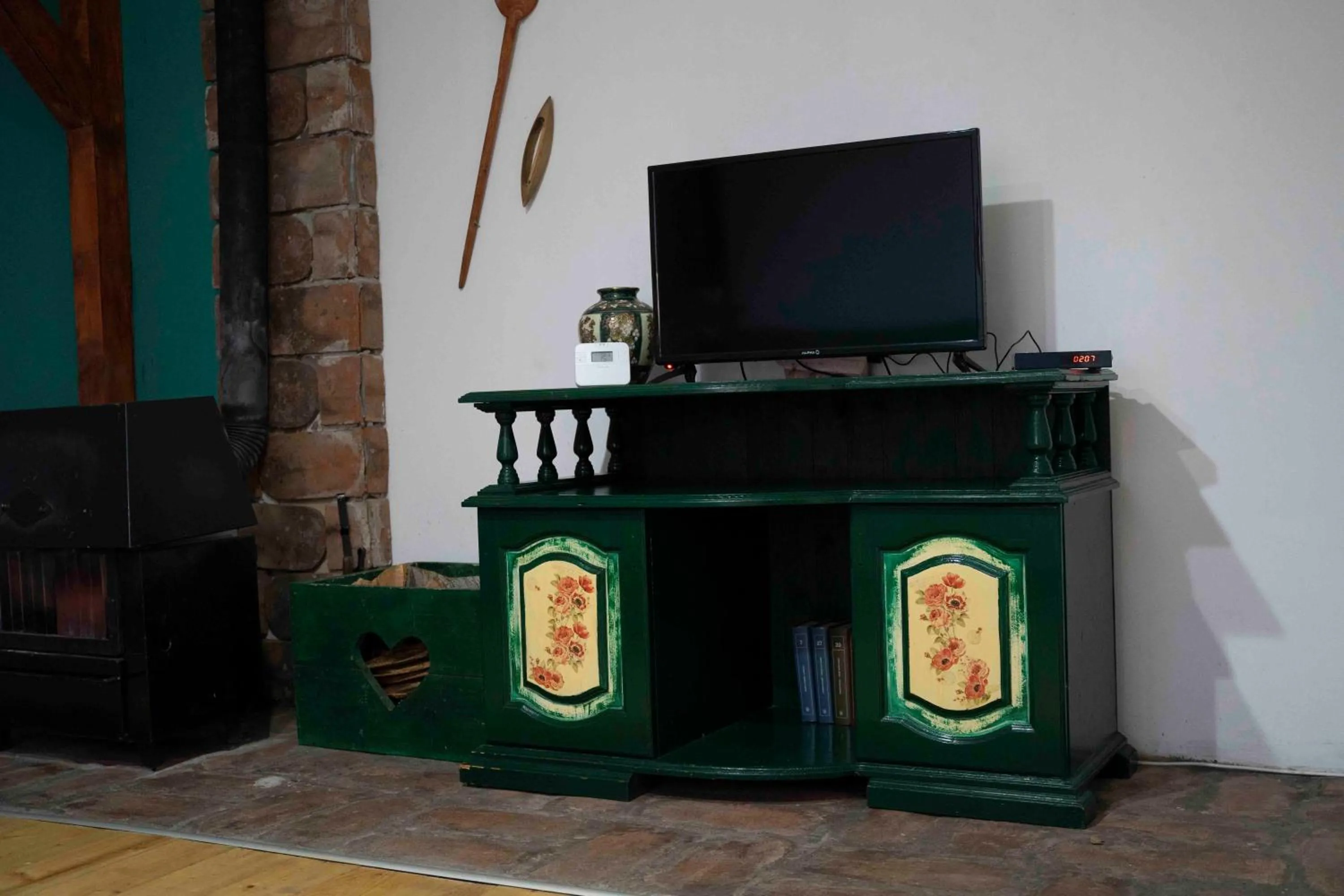TV and multimedia in Apartments Holiday Home Srce