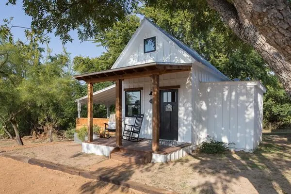 Mustard Seed B&B on the Llano