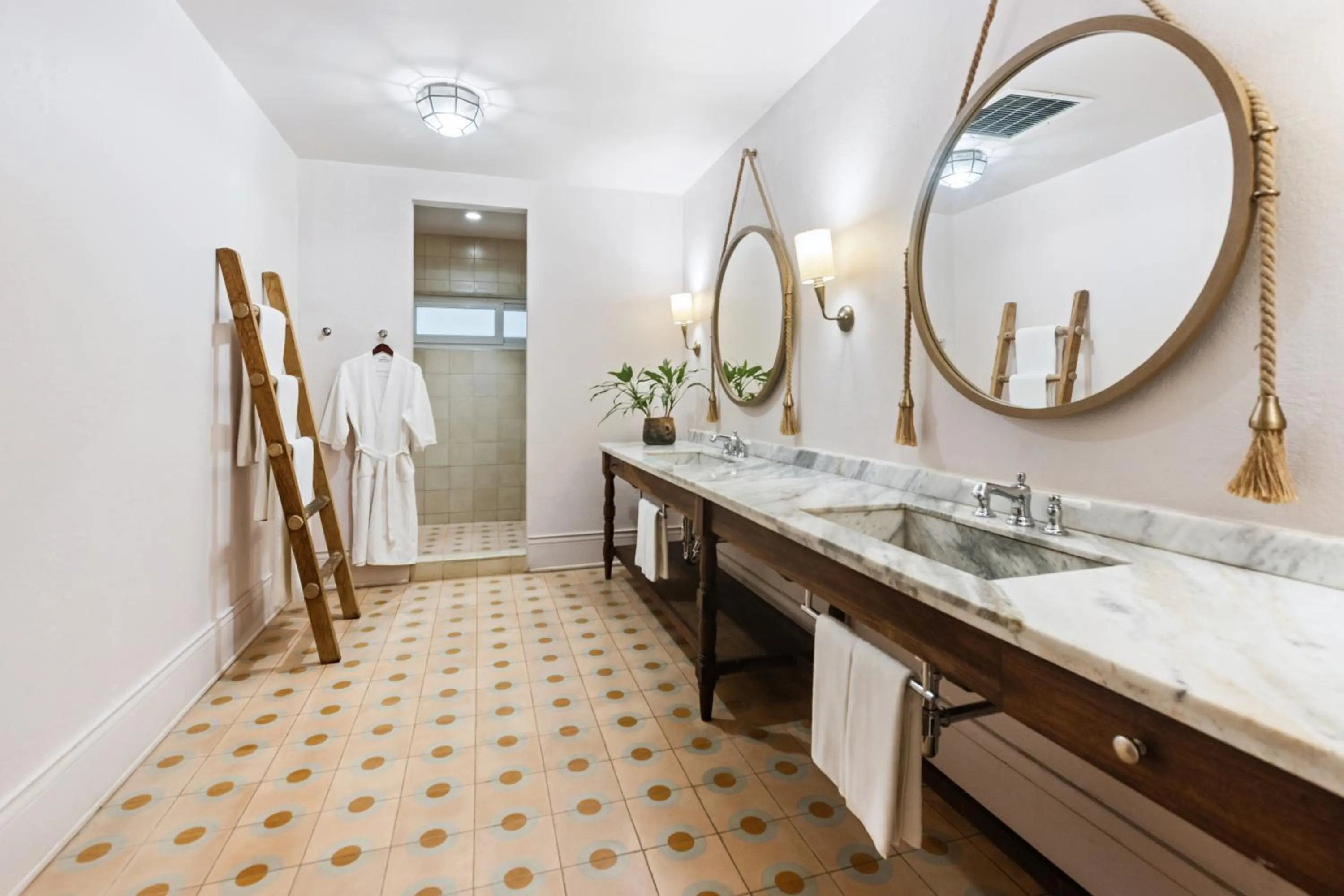 Bathroom in Itz'ana Resort & Residences