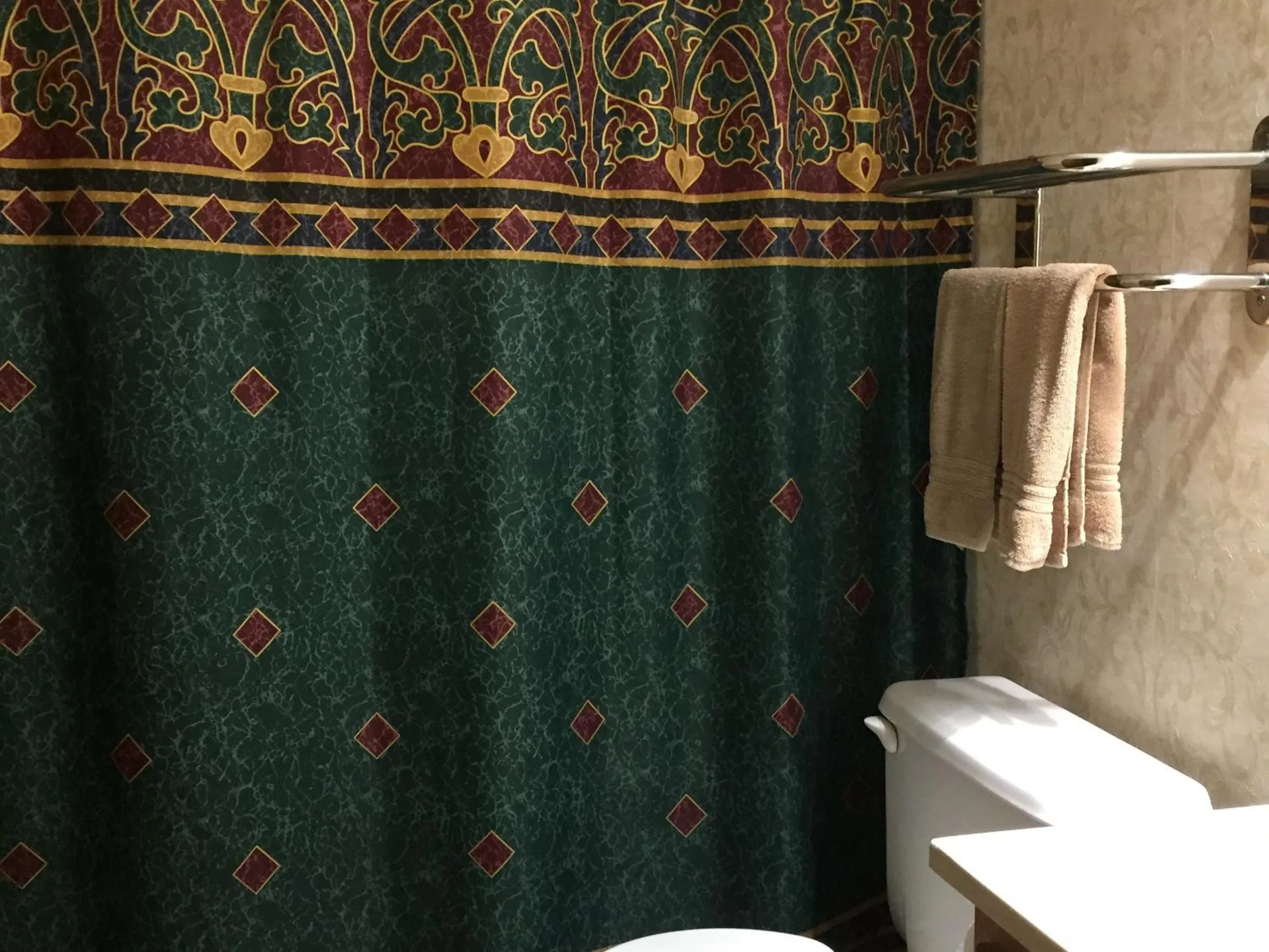 Bathroom in Homestead Lodging