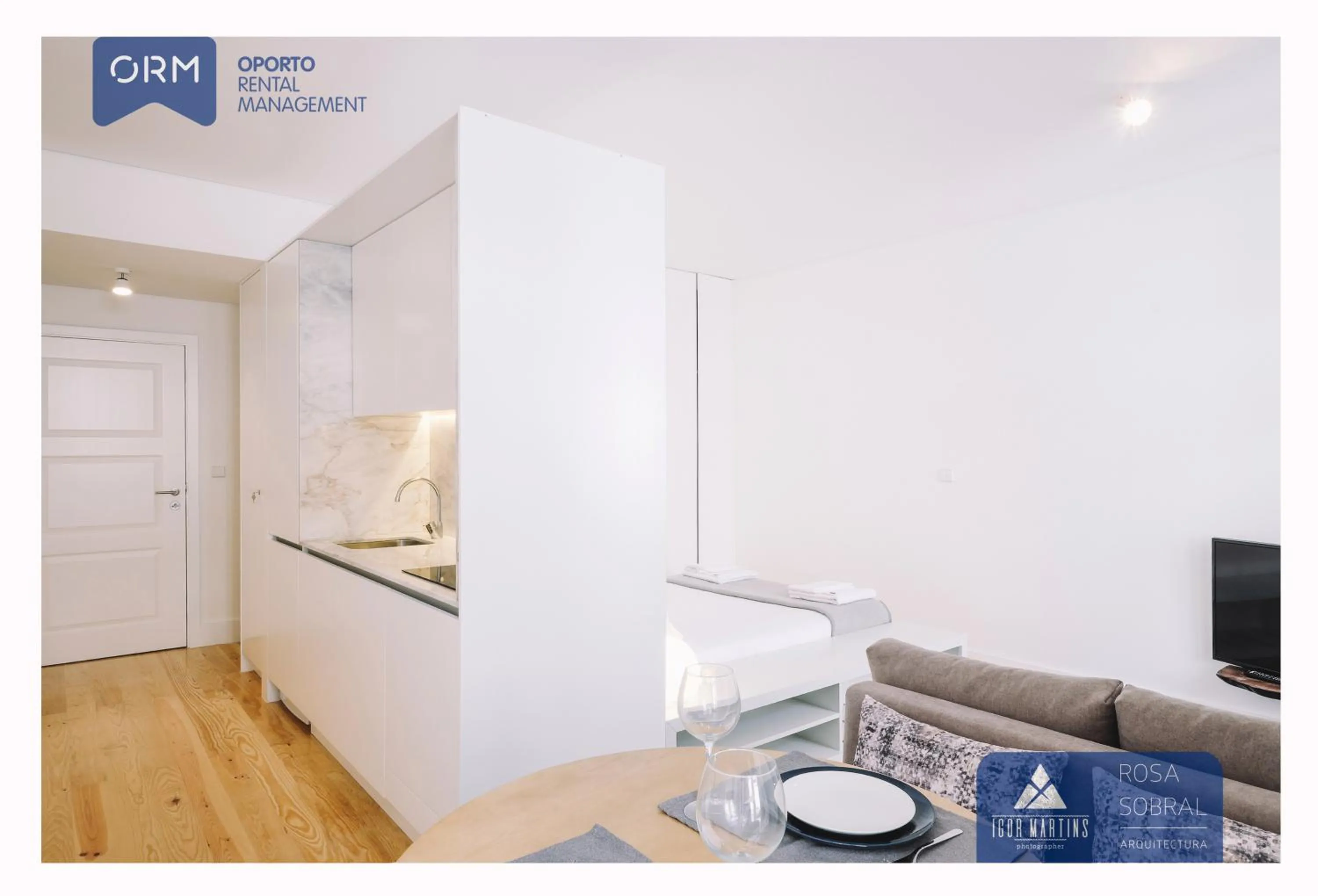 Kitchen or kitchenette in ORM - Almada Apartments