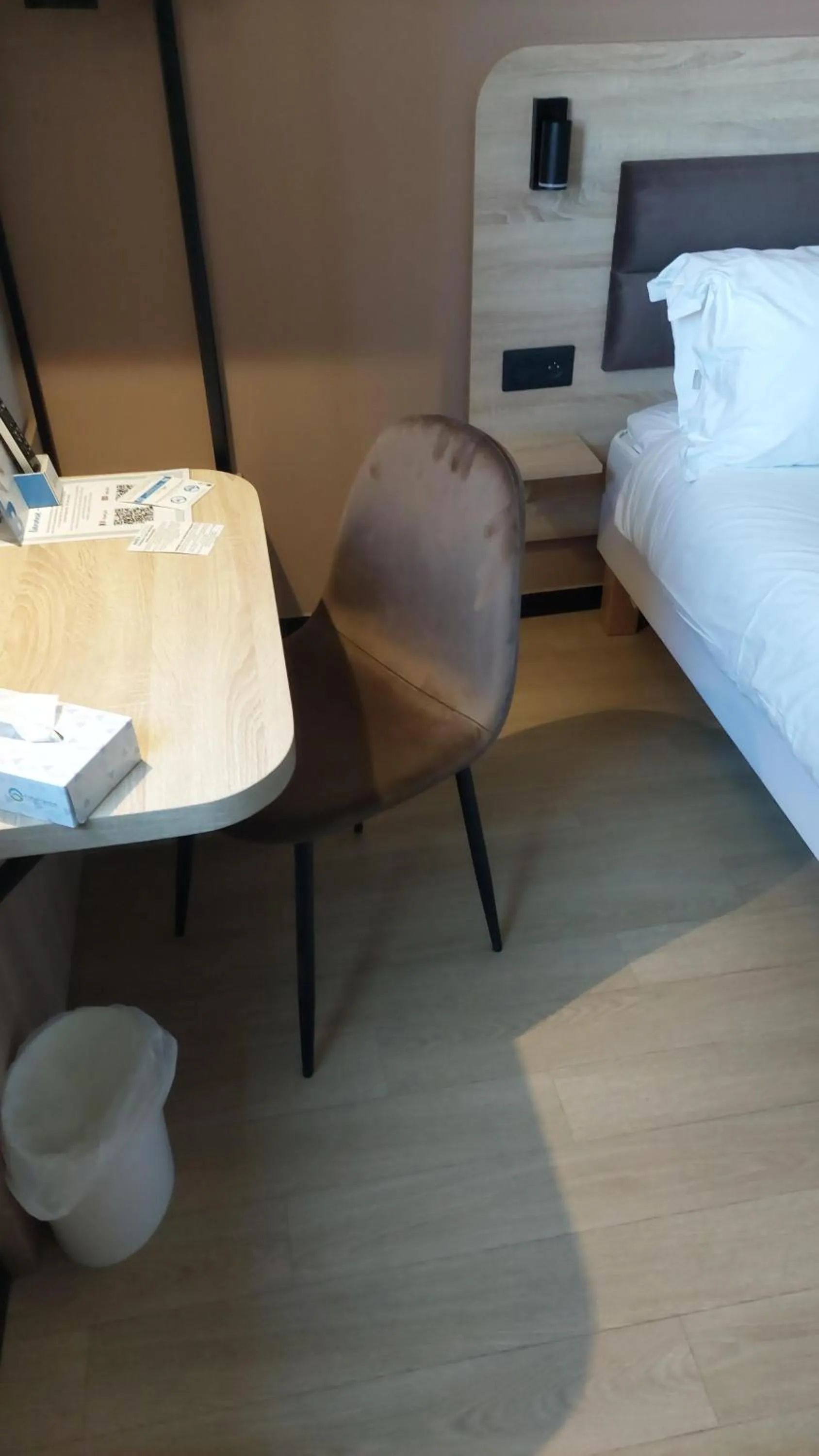 Bed in Brit Hotel Confort Rouen Centre